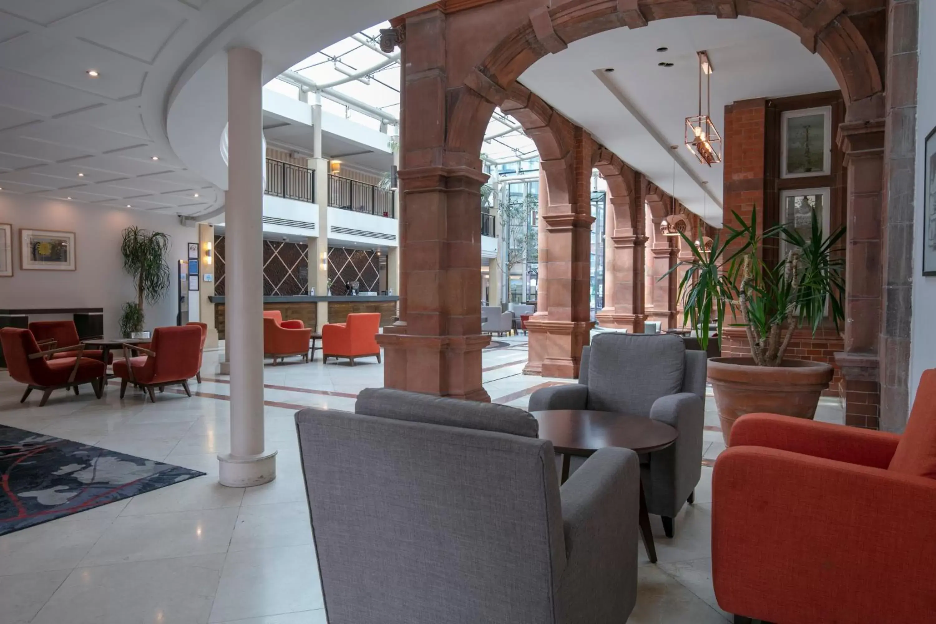 Lobby or reception, Lounge/Bar in The Crown Hotel