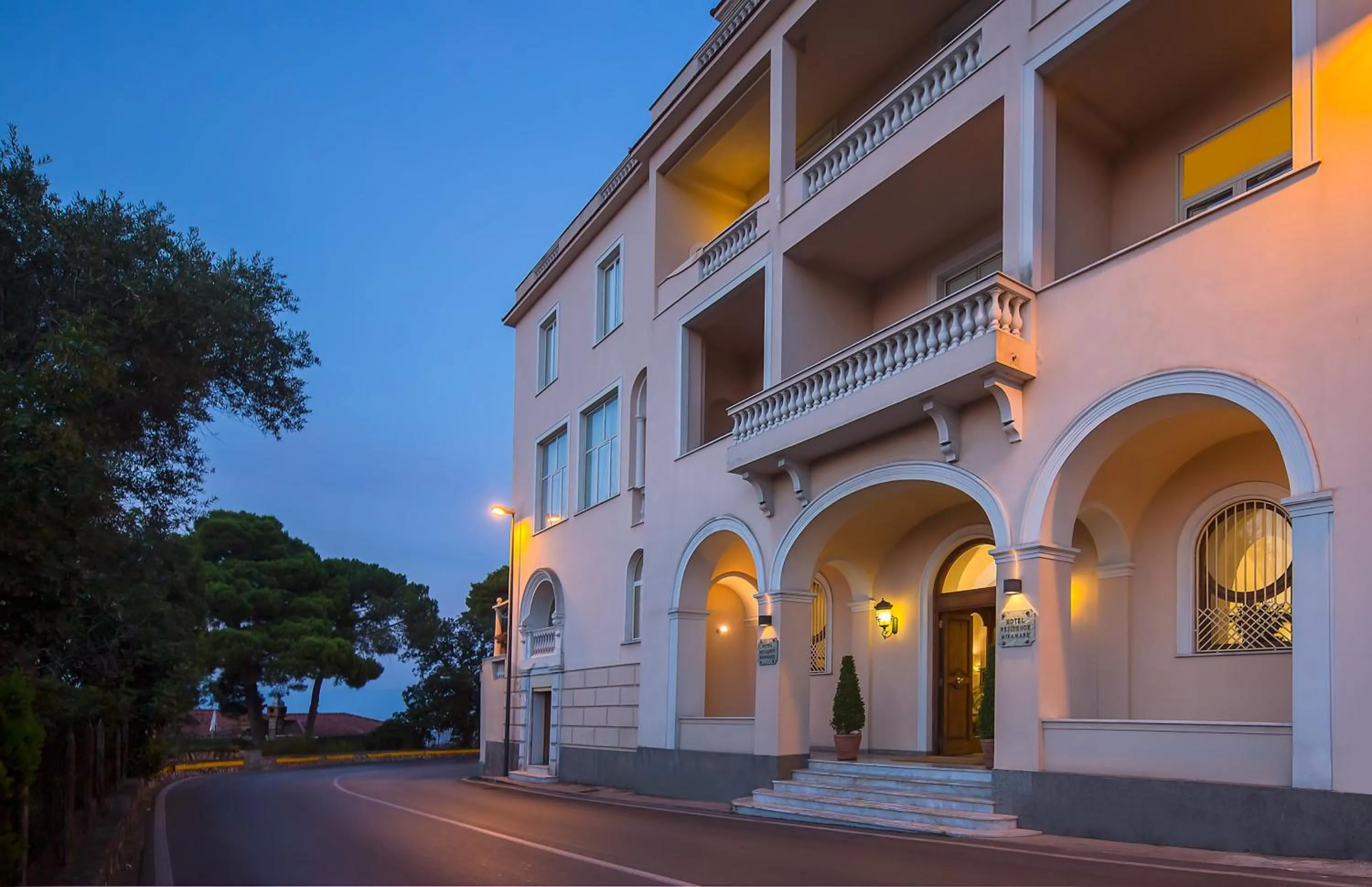 Facade/entrance in Hotel Miramare