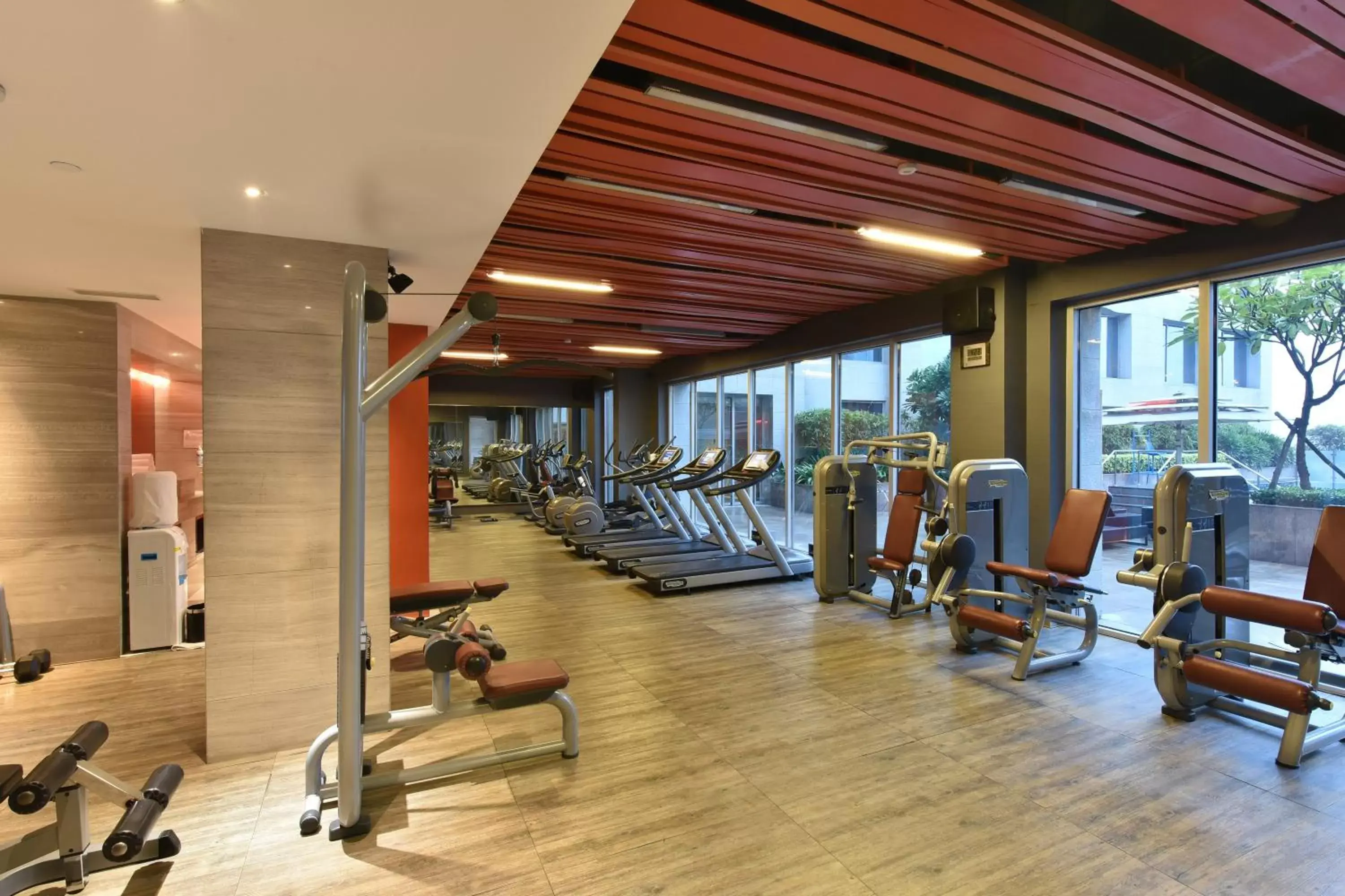 Lobby or reception, Fitness Center/Facilities in Holiday Inn New Delhi International Airport, an IHG Hotel