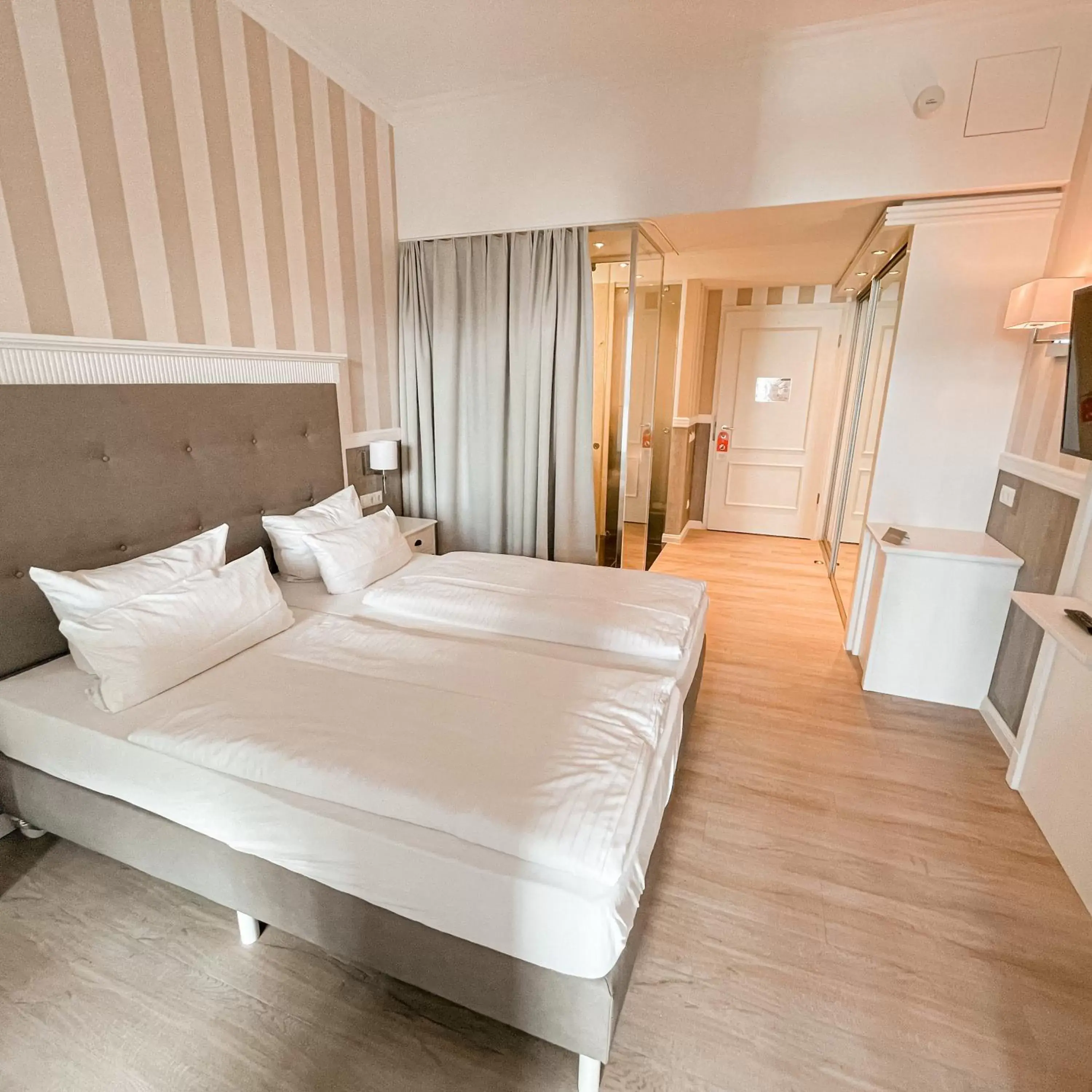 Bed in Resort Hotel Vier Jahreszeiten Zingst