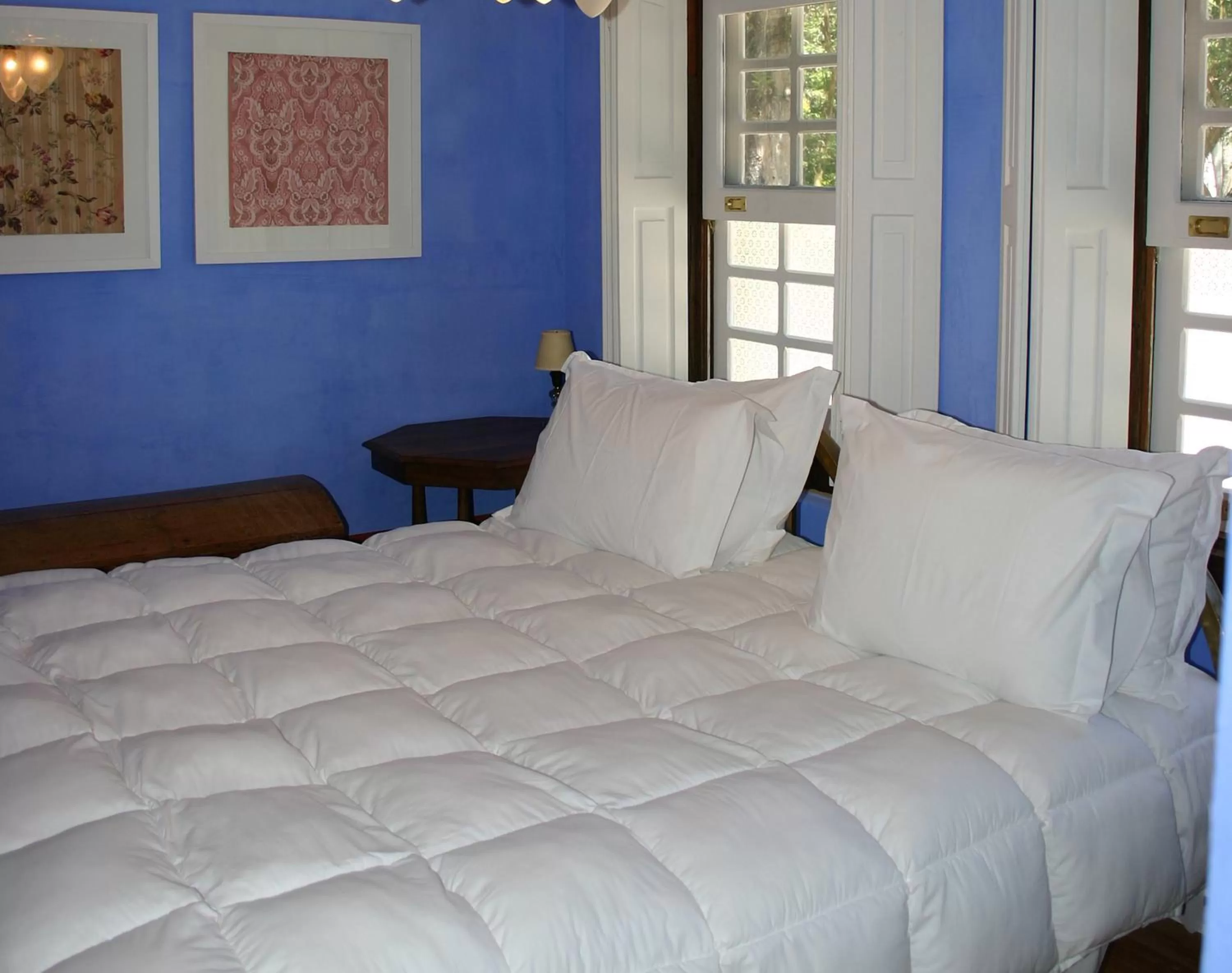 Decorative detail, Bed in Charqueada Santa Rita Pousada de Charme