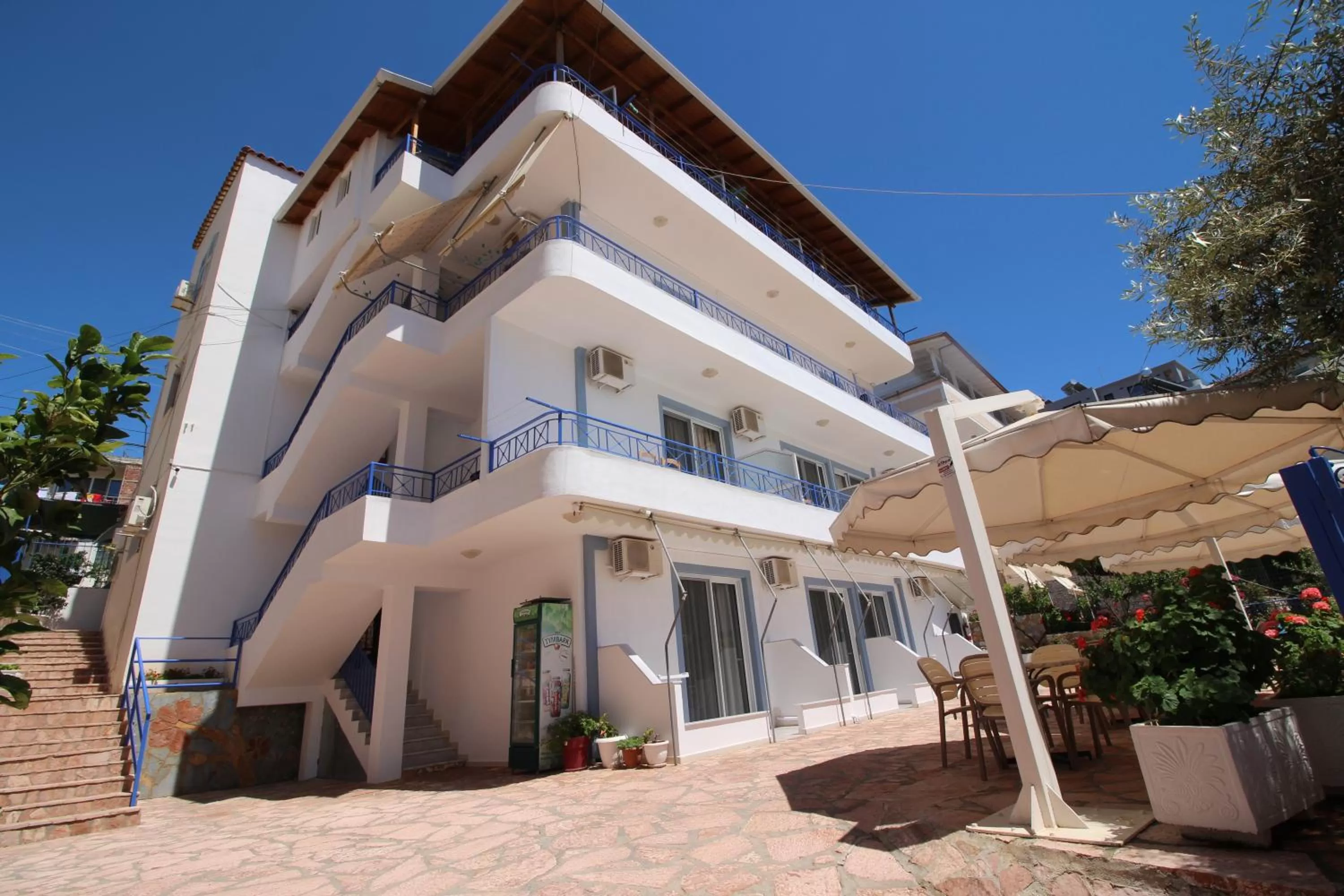 Property building in Murati Suites Sarandë