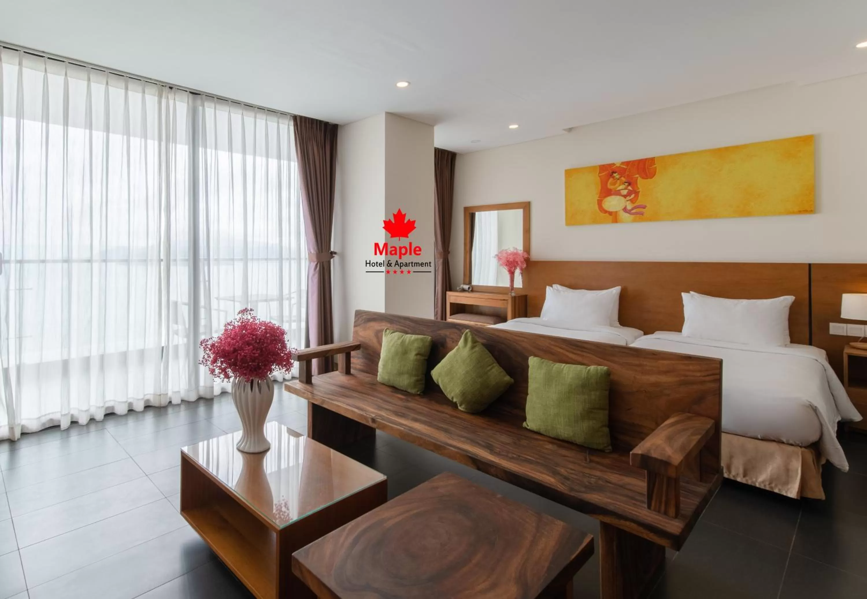 Guests, Bed in Maple Hotel & Apartment