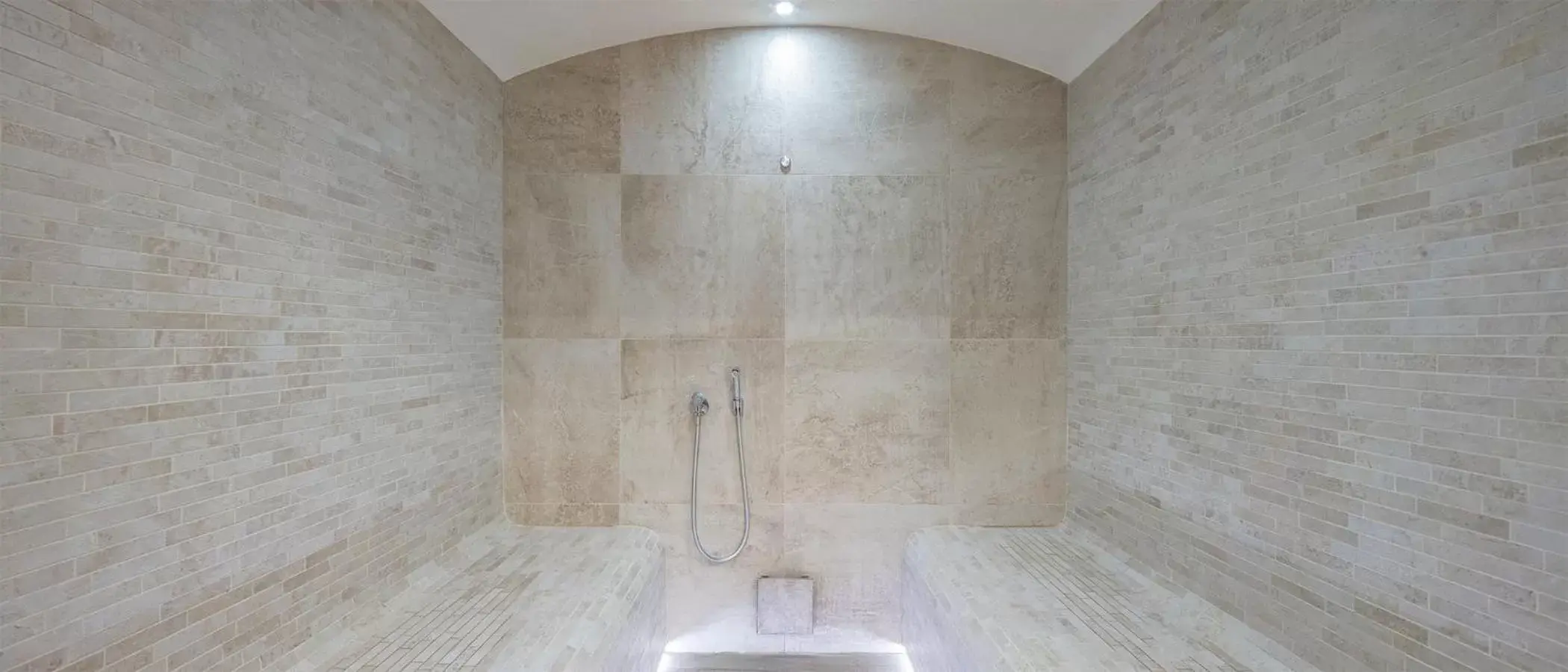 Spa and wellness centre/facilities in Doubletree By Hilton Plovdiv Center Spa and wellness centre/facilities in Doubletree By Hilton Plovdiv Center