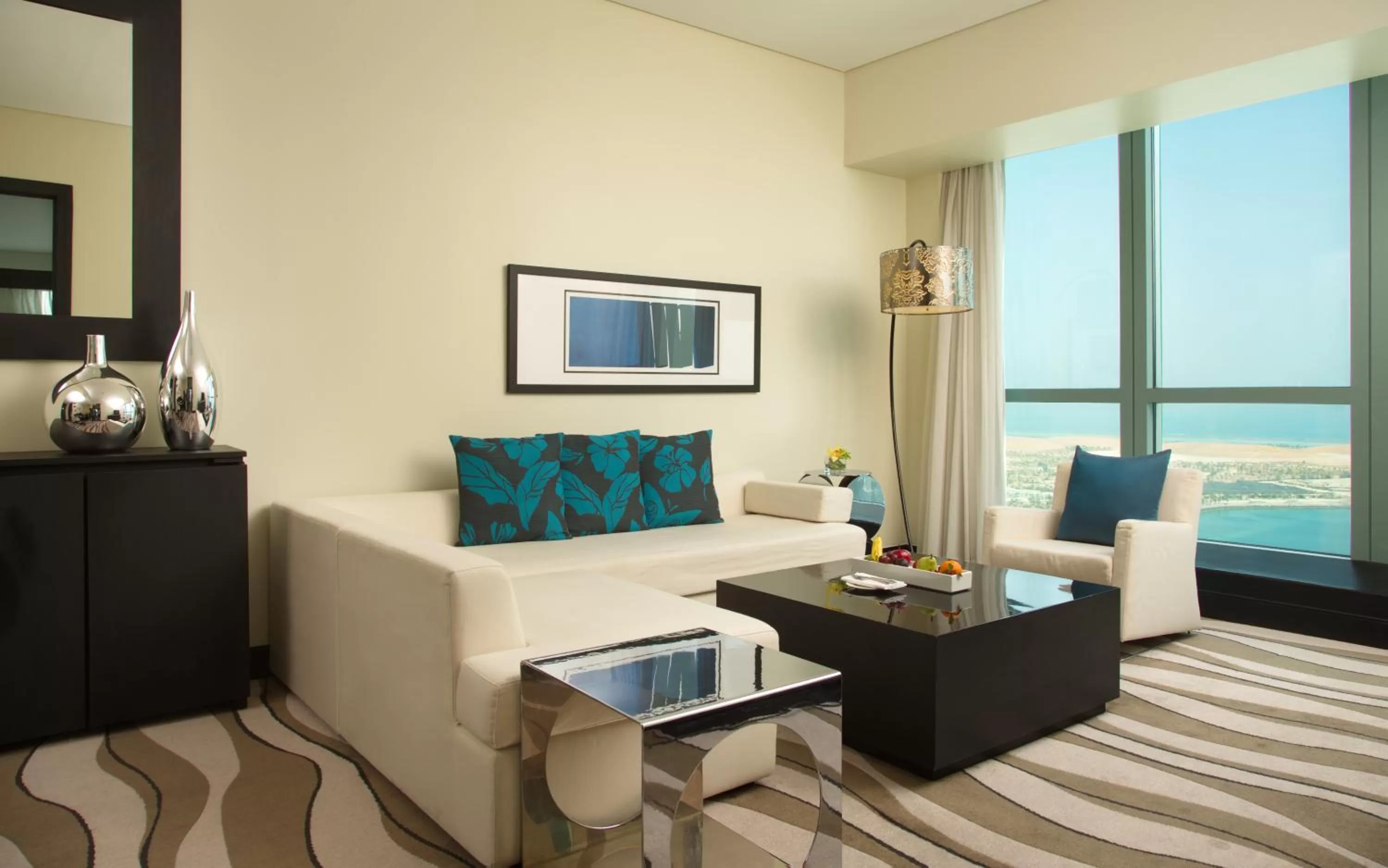 Living room in Sofitel Abu Dhabi Corniche