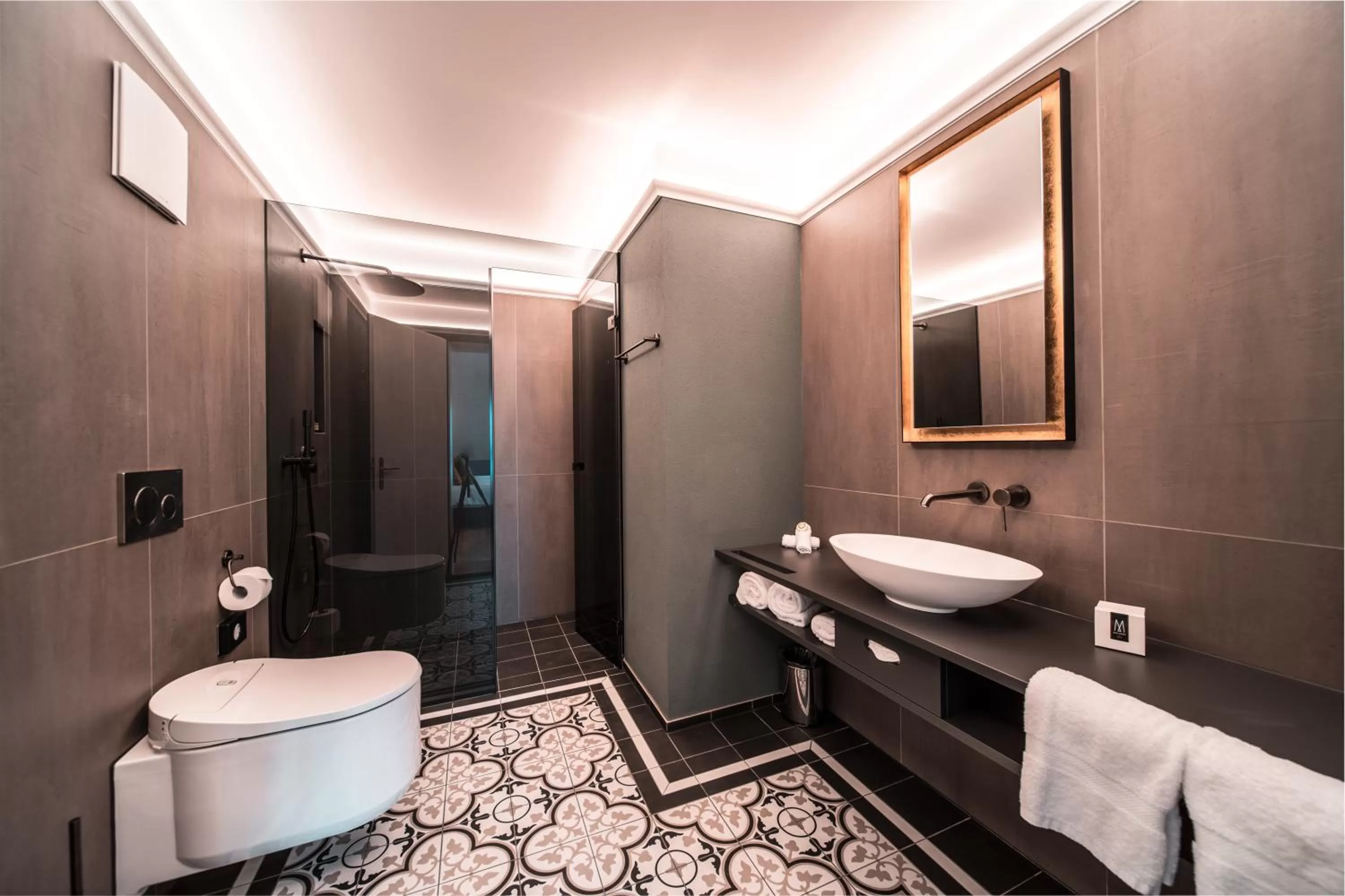 Bathroom, Bed in Royal St. Georges Hotel Interlaken - MGallery Collection