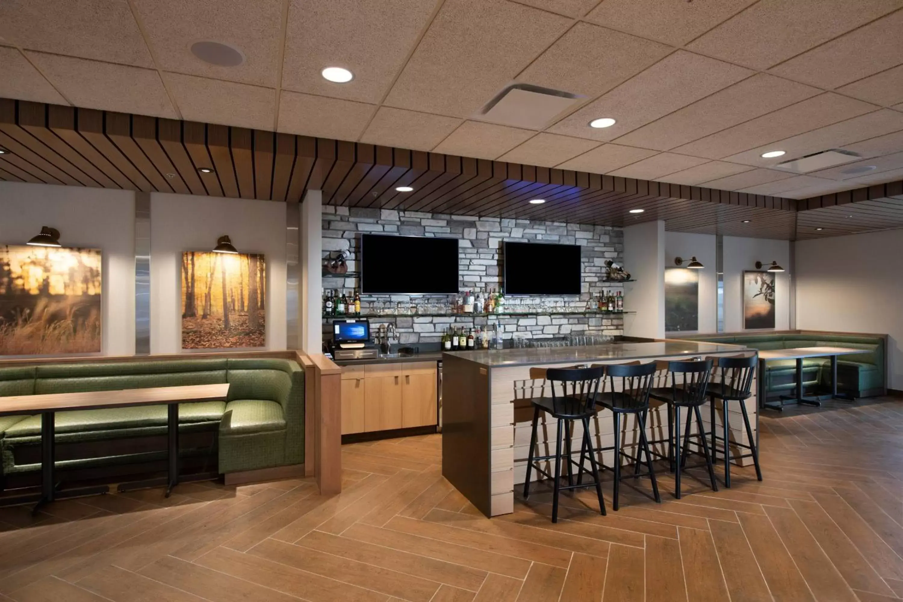 Lounge or bar in Fairfield by Marriott Edmonton International Airport