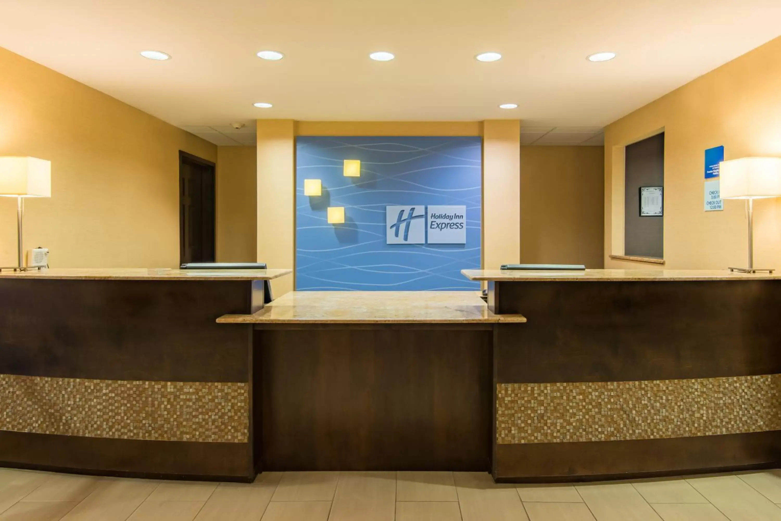 Property building, Lobby/Reception in Holiday Inn Express Hotel & Suites Hobbs, an IHG Hotel