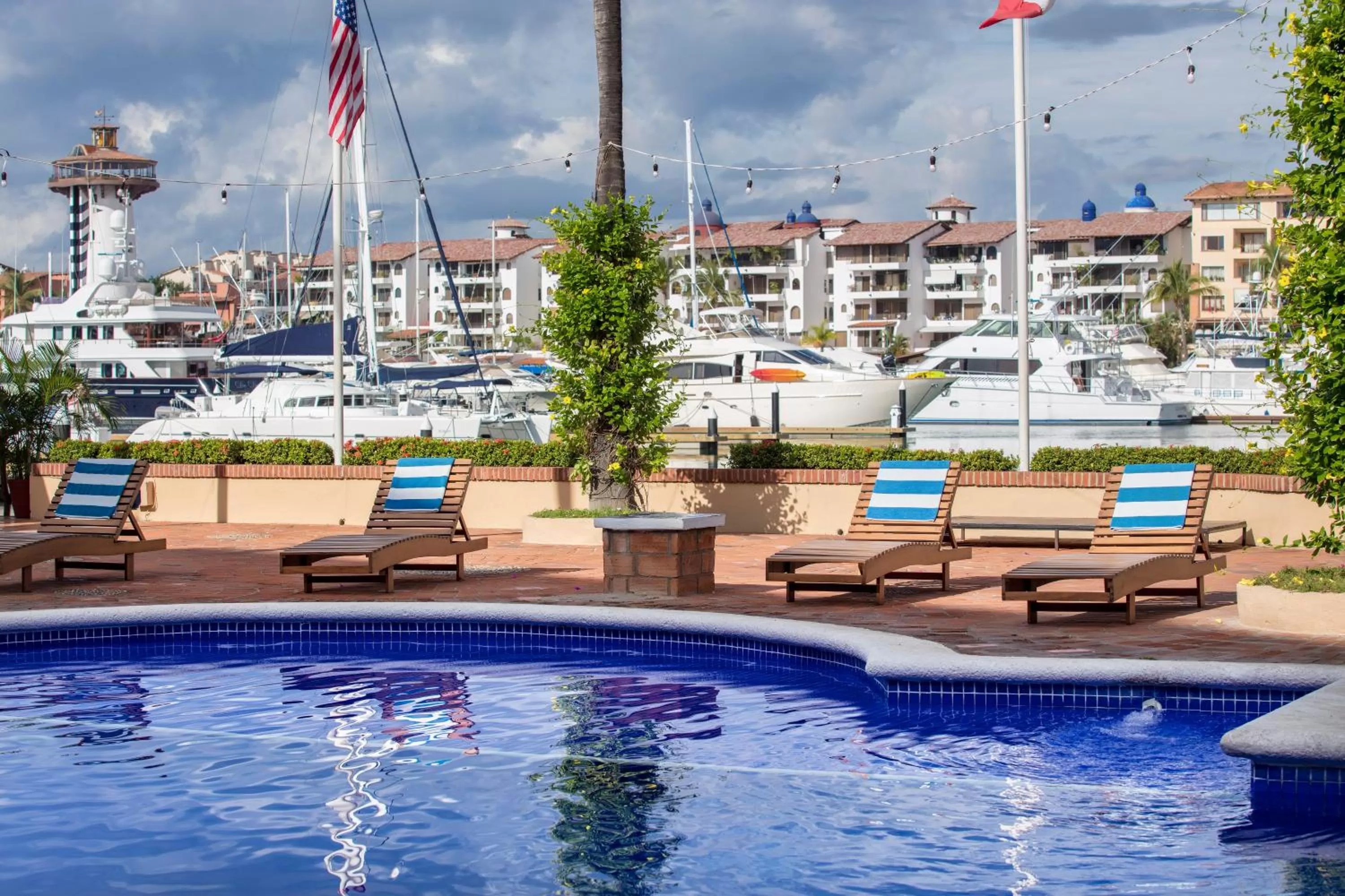 Swimming pool in Flamingo Vallarta Hotel & Marina