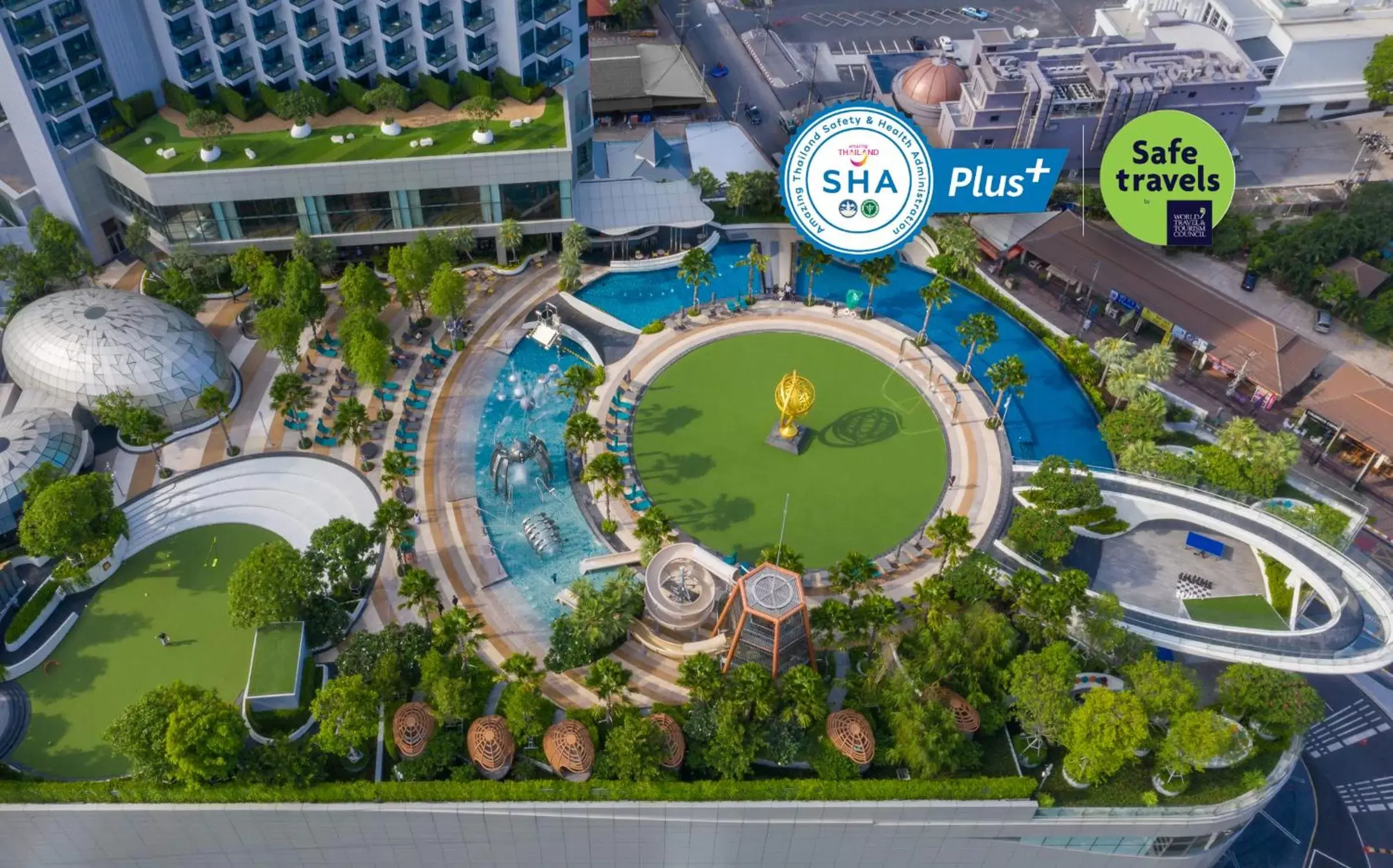 Property building, Bird's-eye View in Grande Centre Point Pattaya