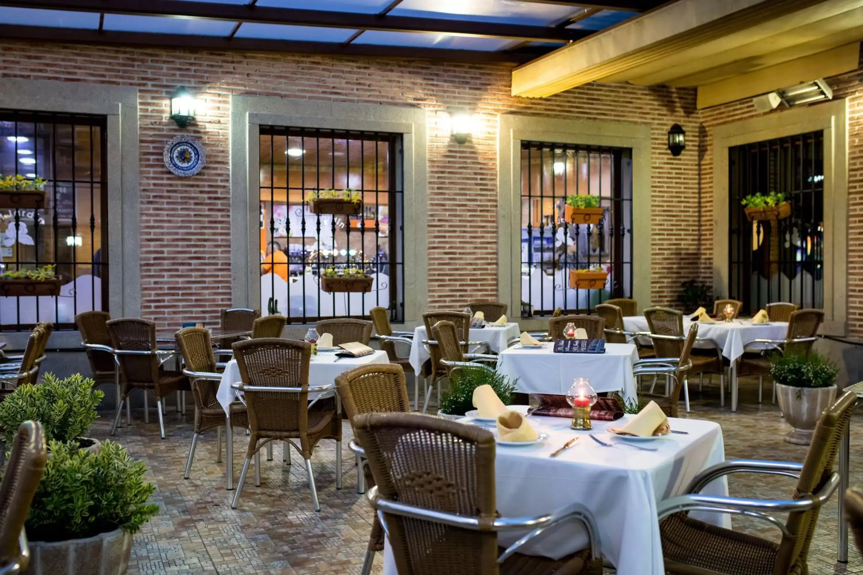 Property building, Restaurant/Places to Eat in Hotel Rural El Jardin