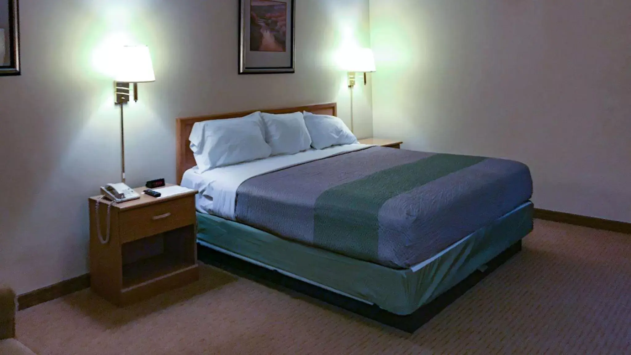 Bedroom, Bed in Motel 6-Bloomsburg, PA