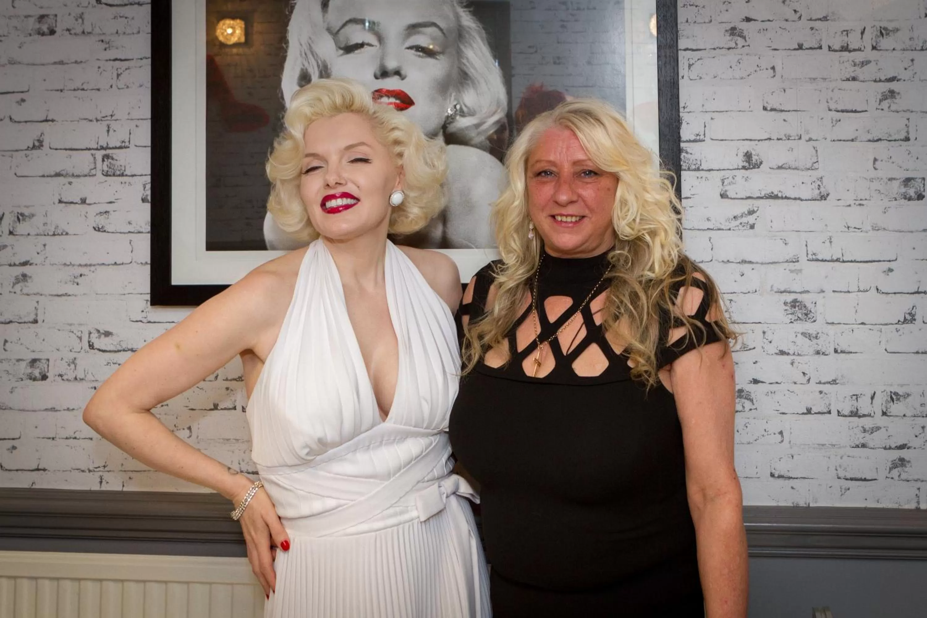 Family in The Sandringham Court Hotel & Apartment Welcoming Large and Small Groups for 15 years