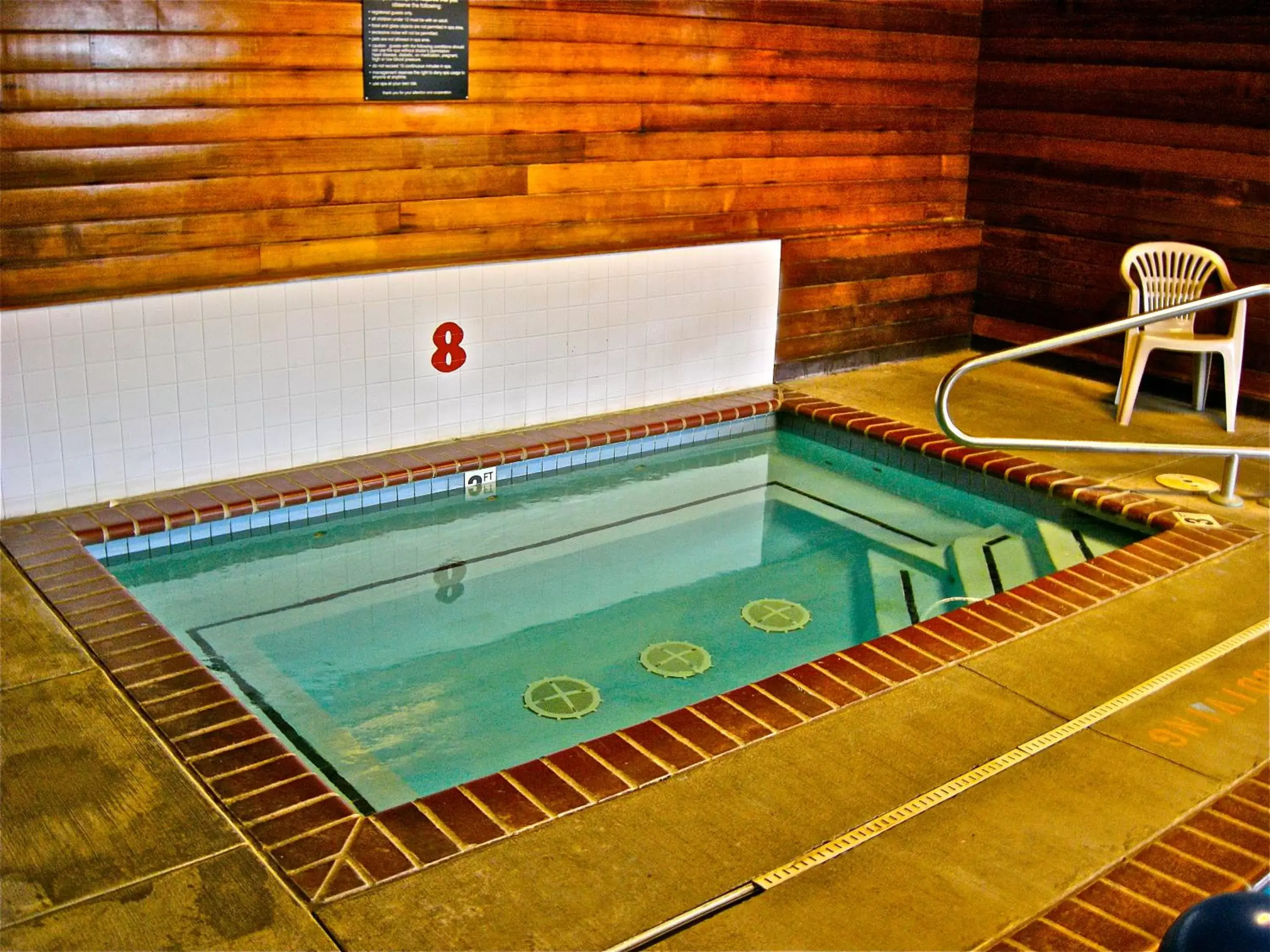 Spa and wellness centre/facilities, Swimming Pool in Super 8 by Wyndham Baker City