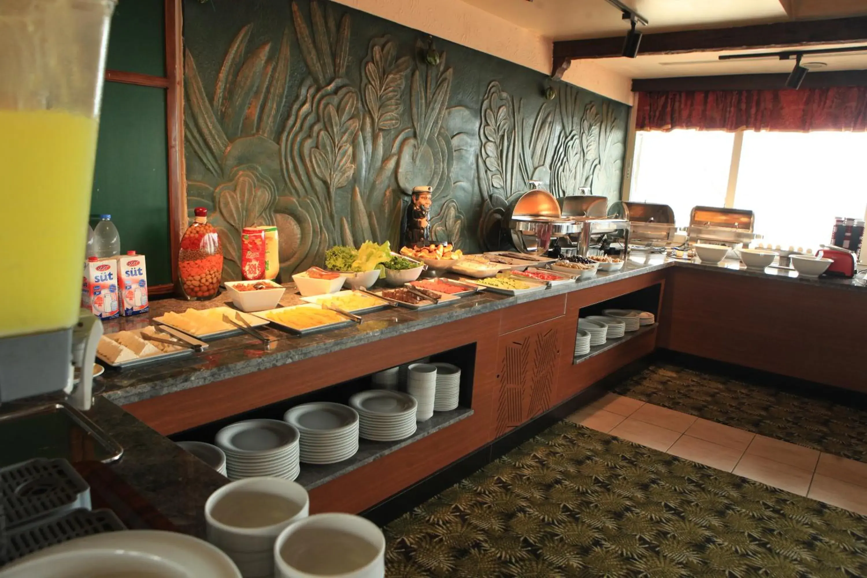 Buffet breakfast in Horon Hotel