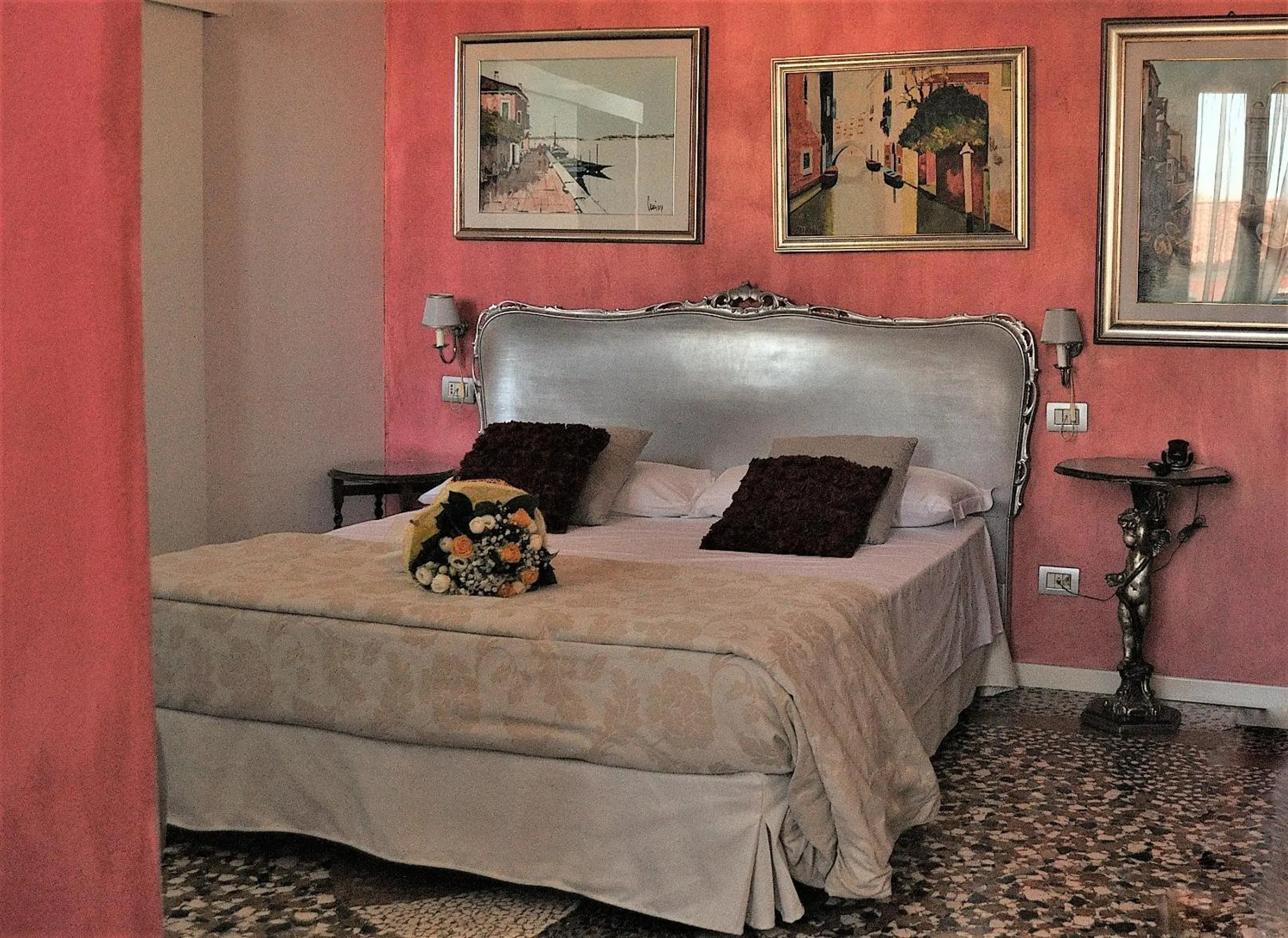 Bed in Relais Alcova del Doge