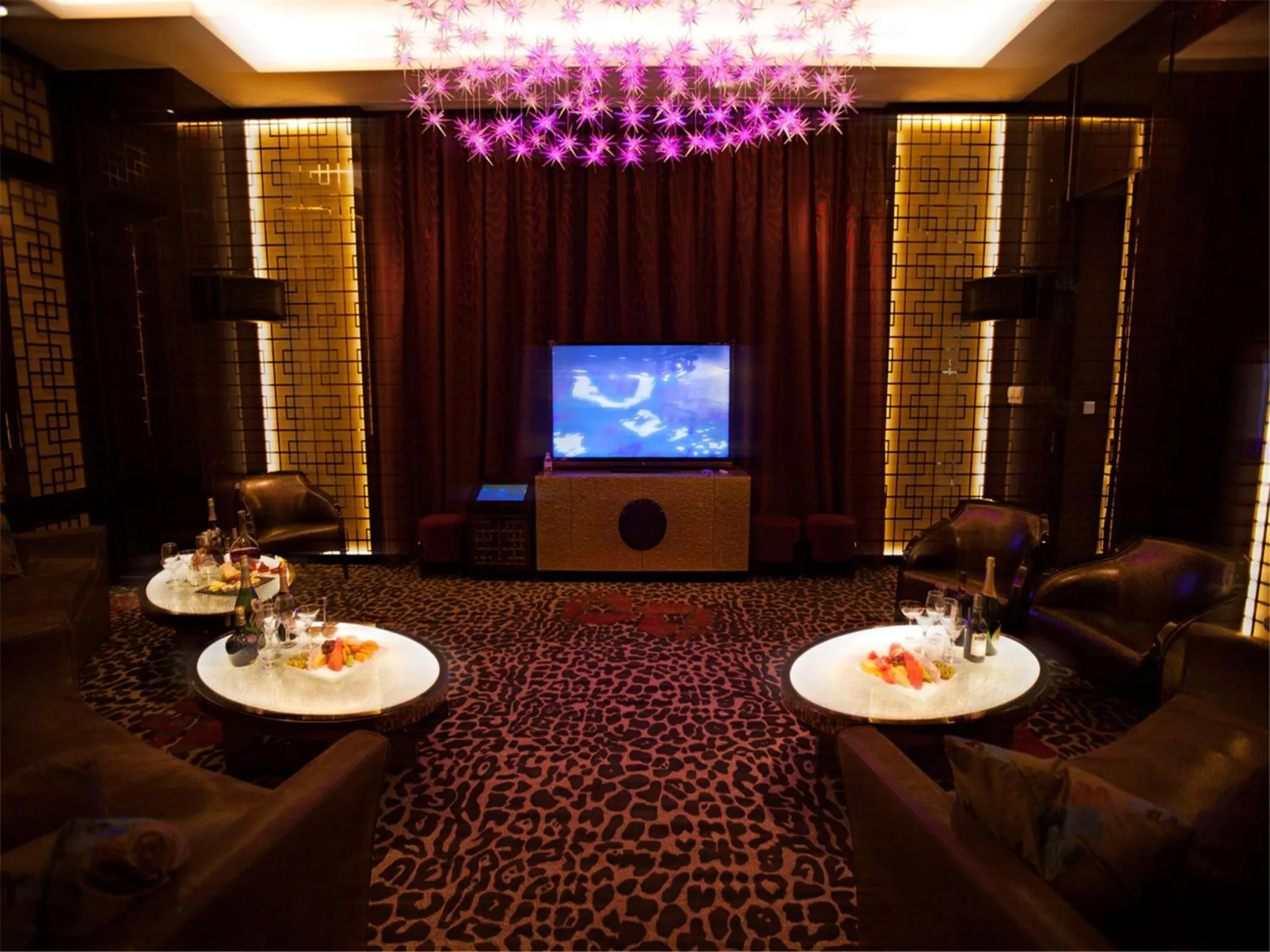 Lounge or bar in The Kunlun Beijing Jin Jiang Radisson
