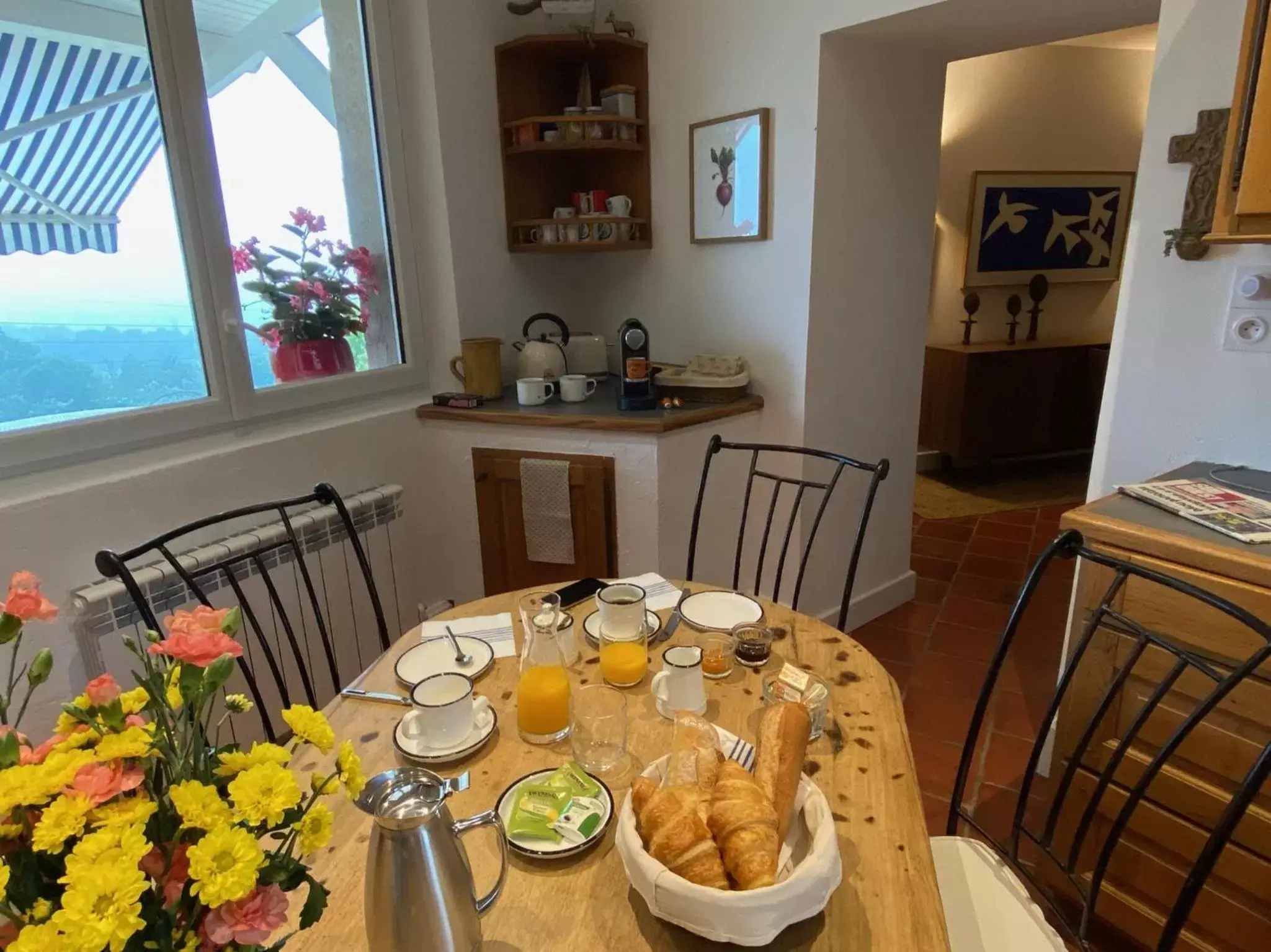 Continental breakfast, Restaurant/Places to Eat in Le Prieuré de Saint Pierre