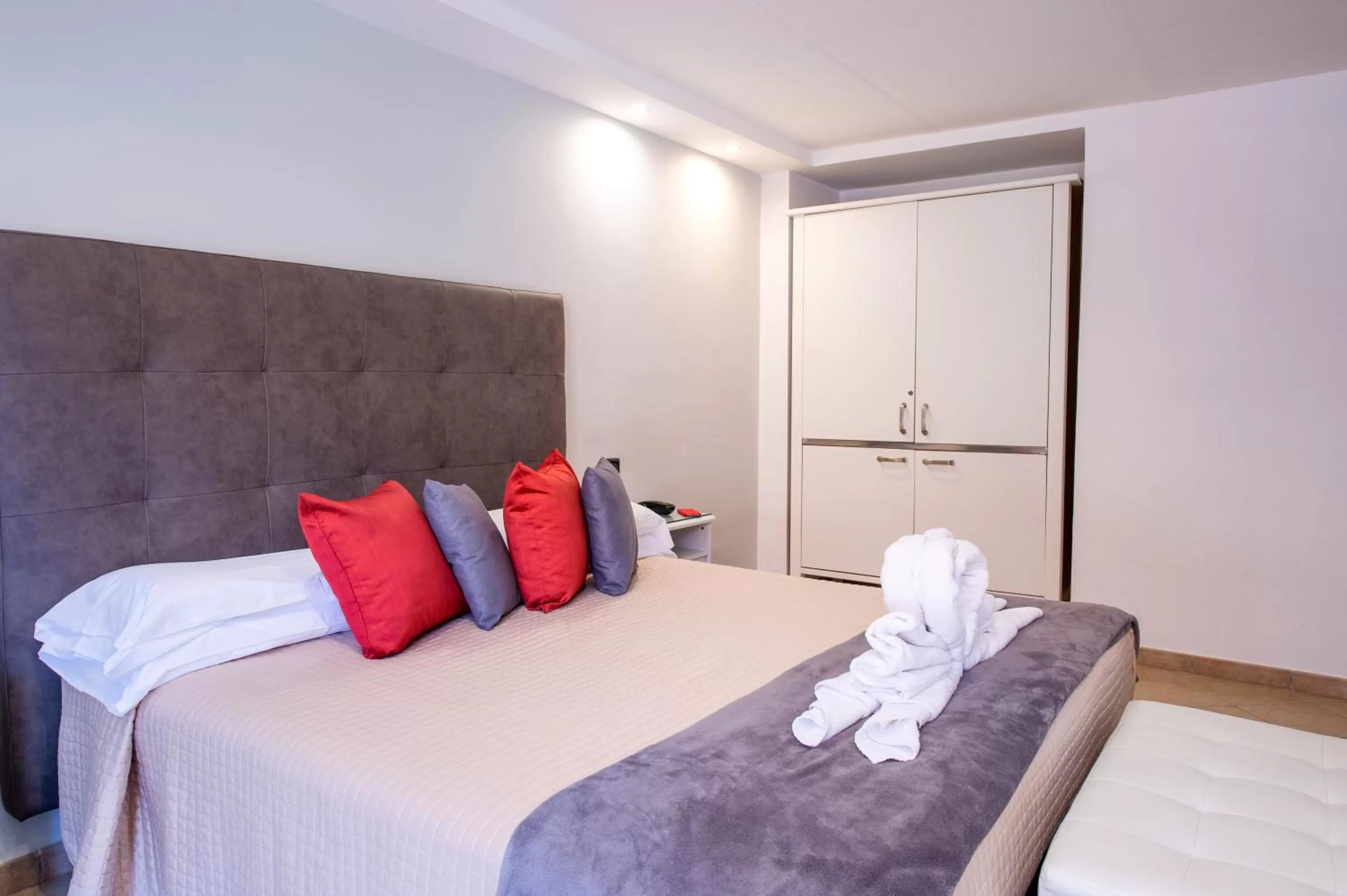 Bed in Hotel Rivoli Sorrento