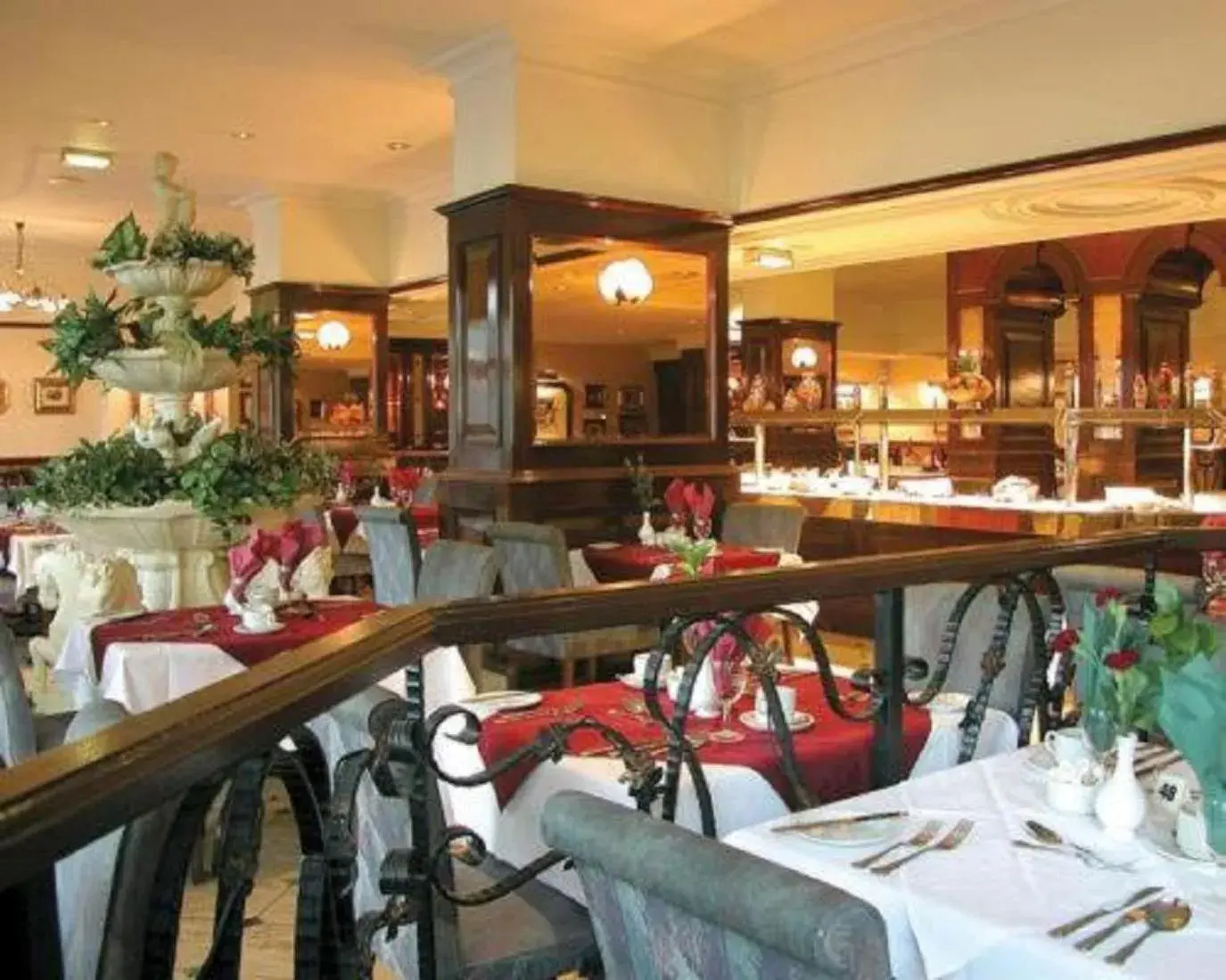 Restaurant/places to eat in Britannia Hotel Coventry Restaurant/places to eat in Britannia Hotel Coventry