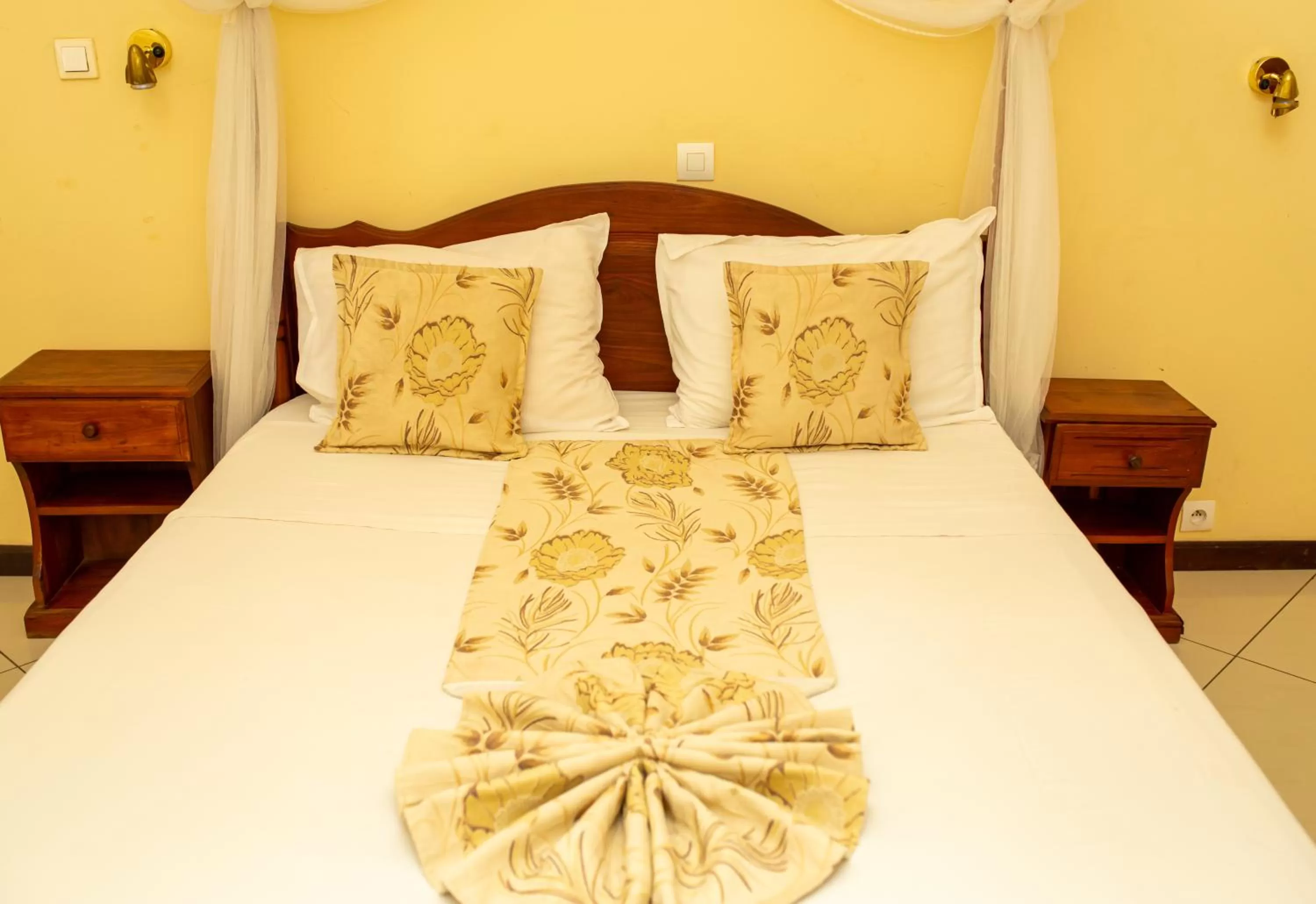 Bed in Amazone Hotel Tulear