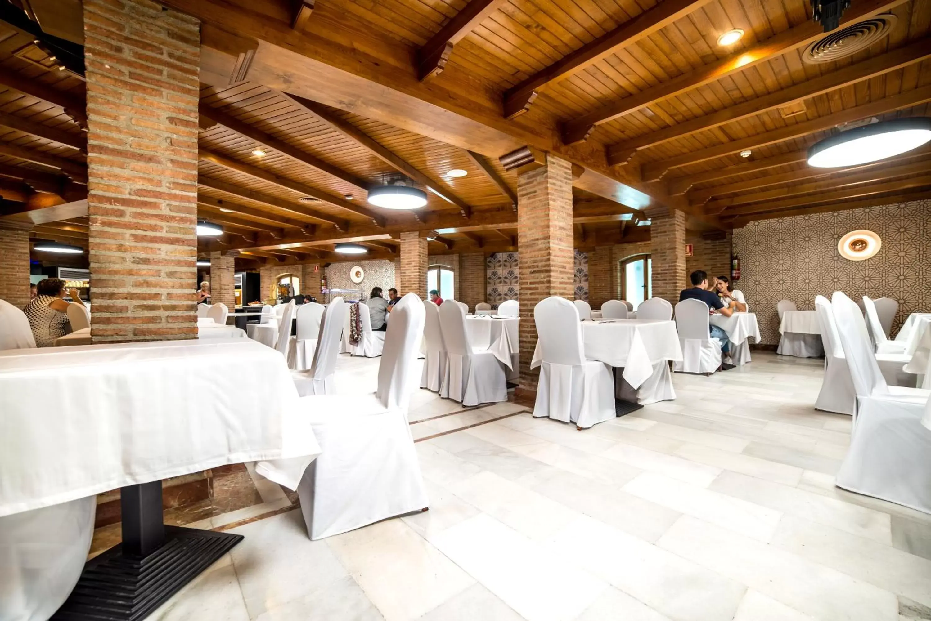 Banquet Facilities in Torreluz Centro