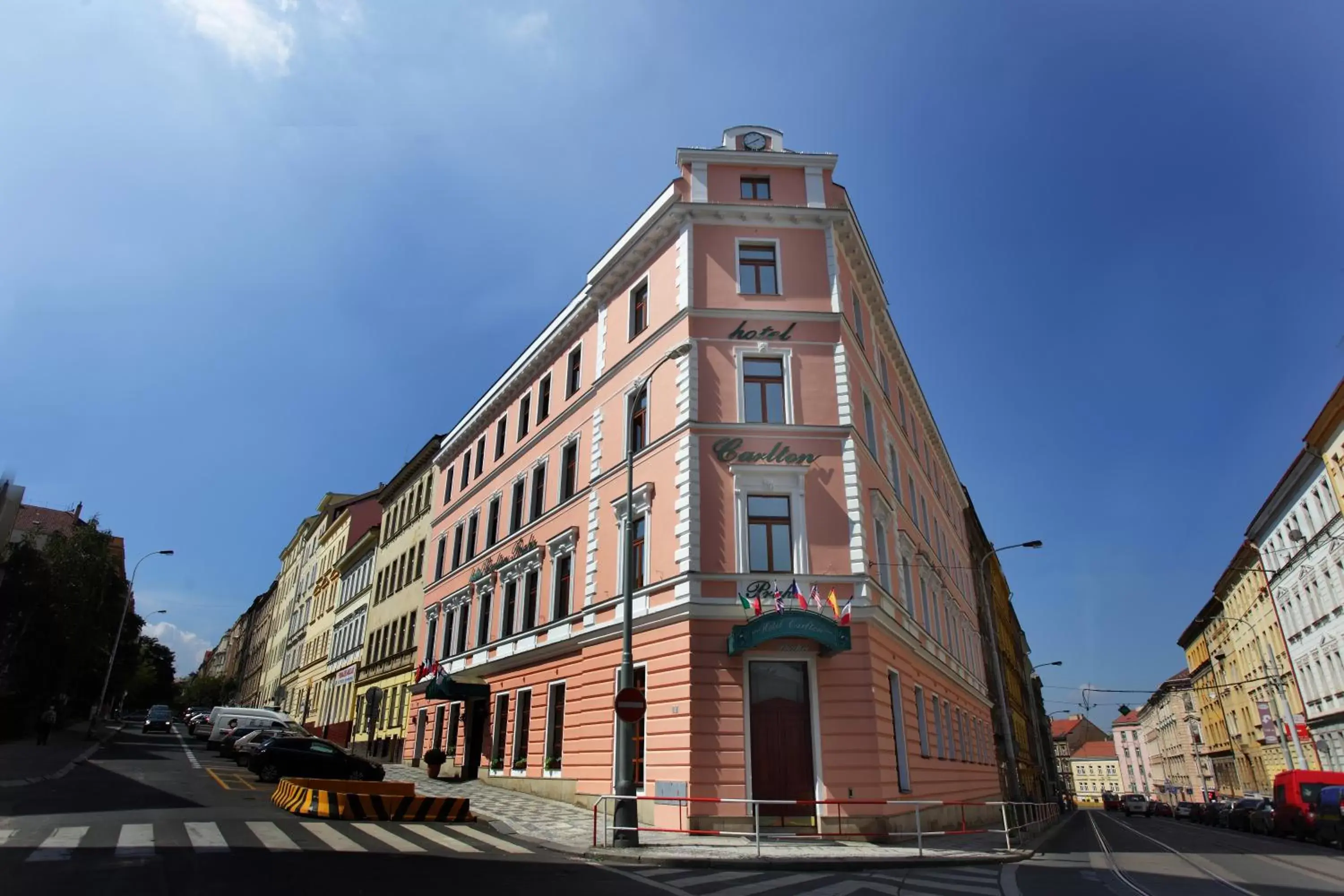 Facade/entrance, Property Building in Carlton