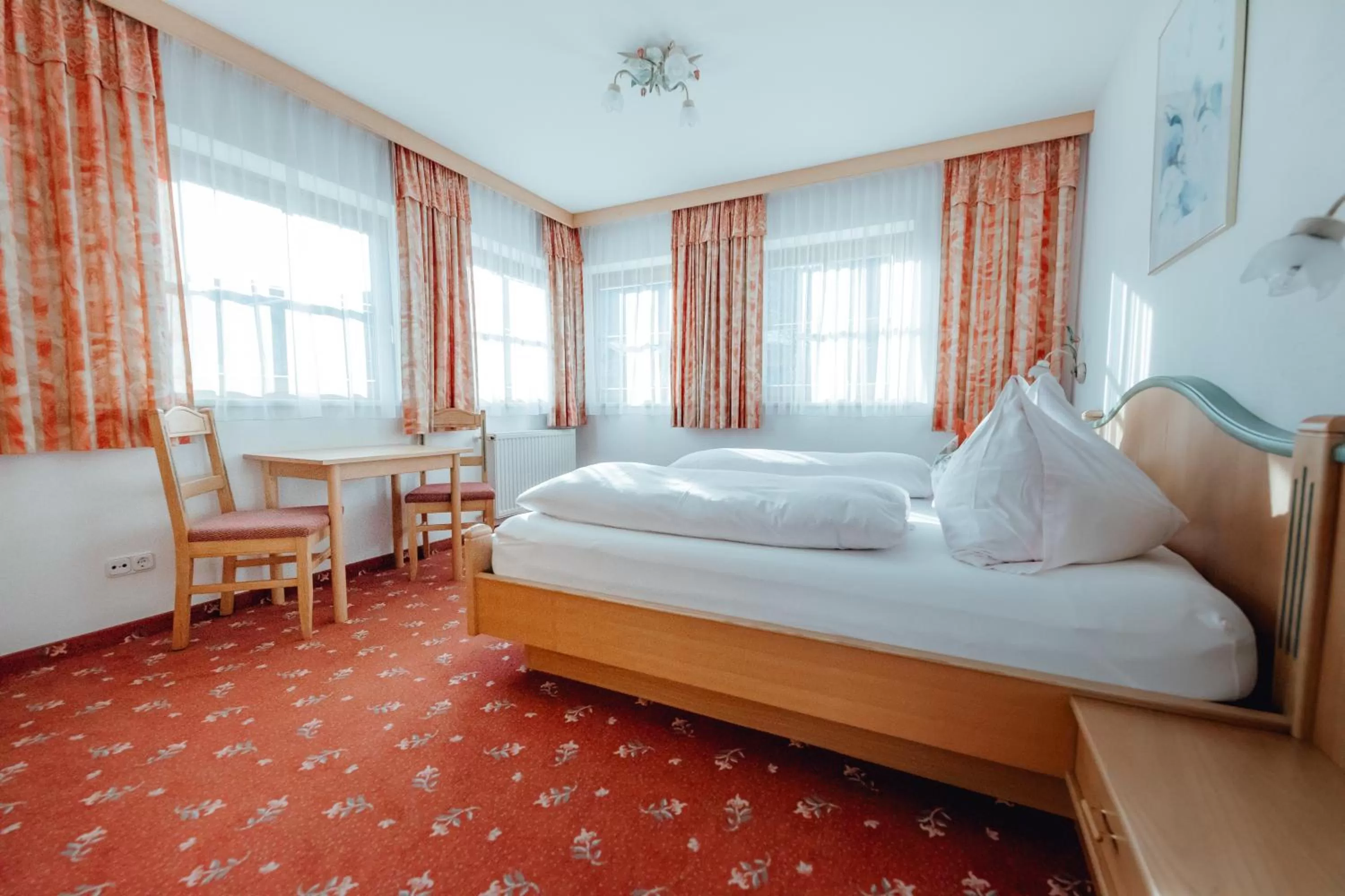 Bedroom, Bed in Zimmer & Ferienwohnungen Dandler