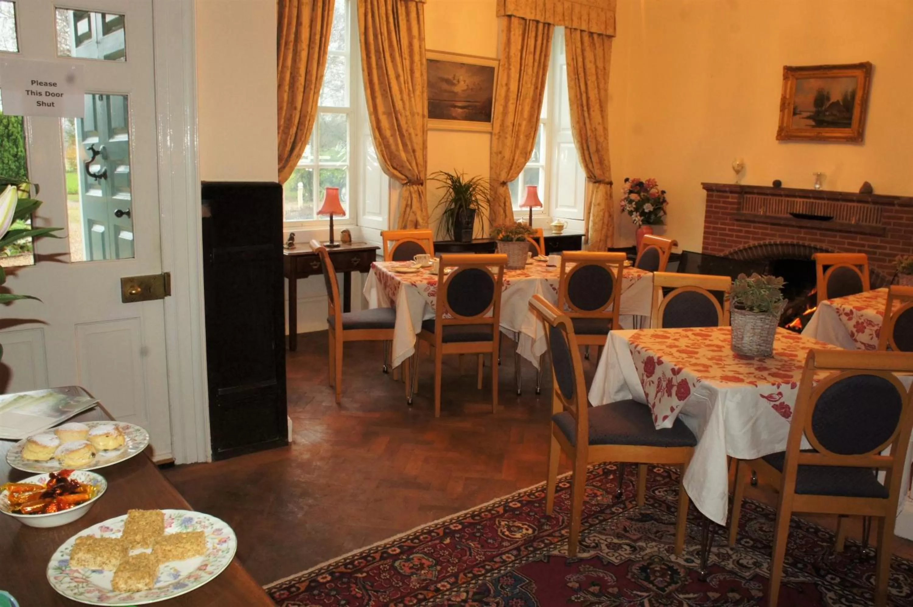 Restaurant/places to eat in Mangreen Country House