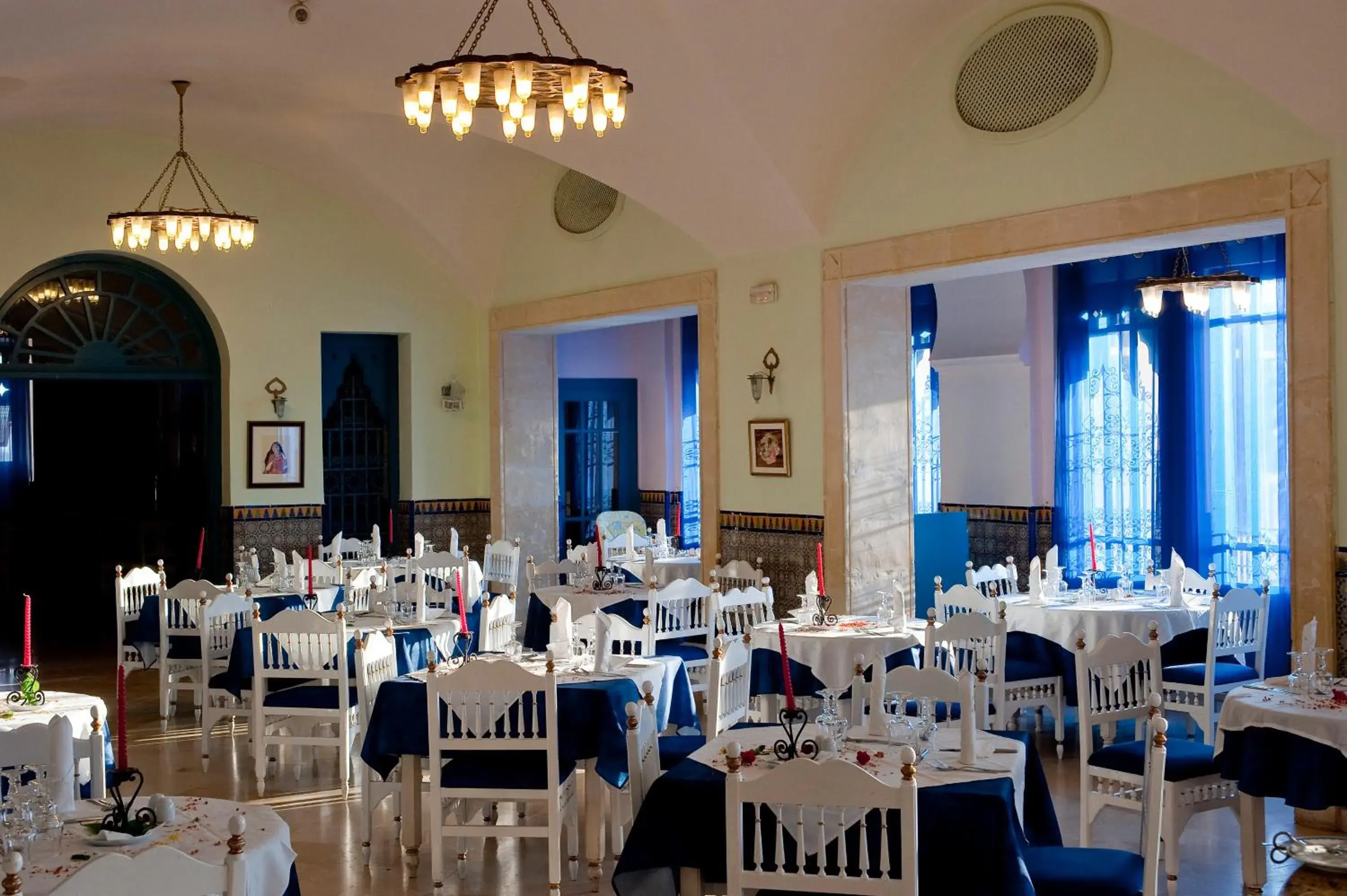 Restaurant/places to eat in Diar Lemdina Hotel Restaurant/places to eat in Diar Lemdina Hotel