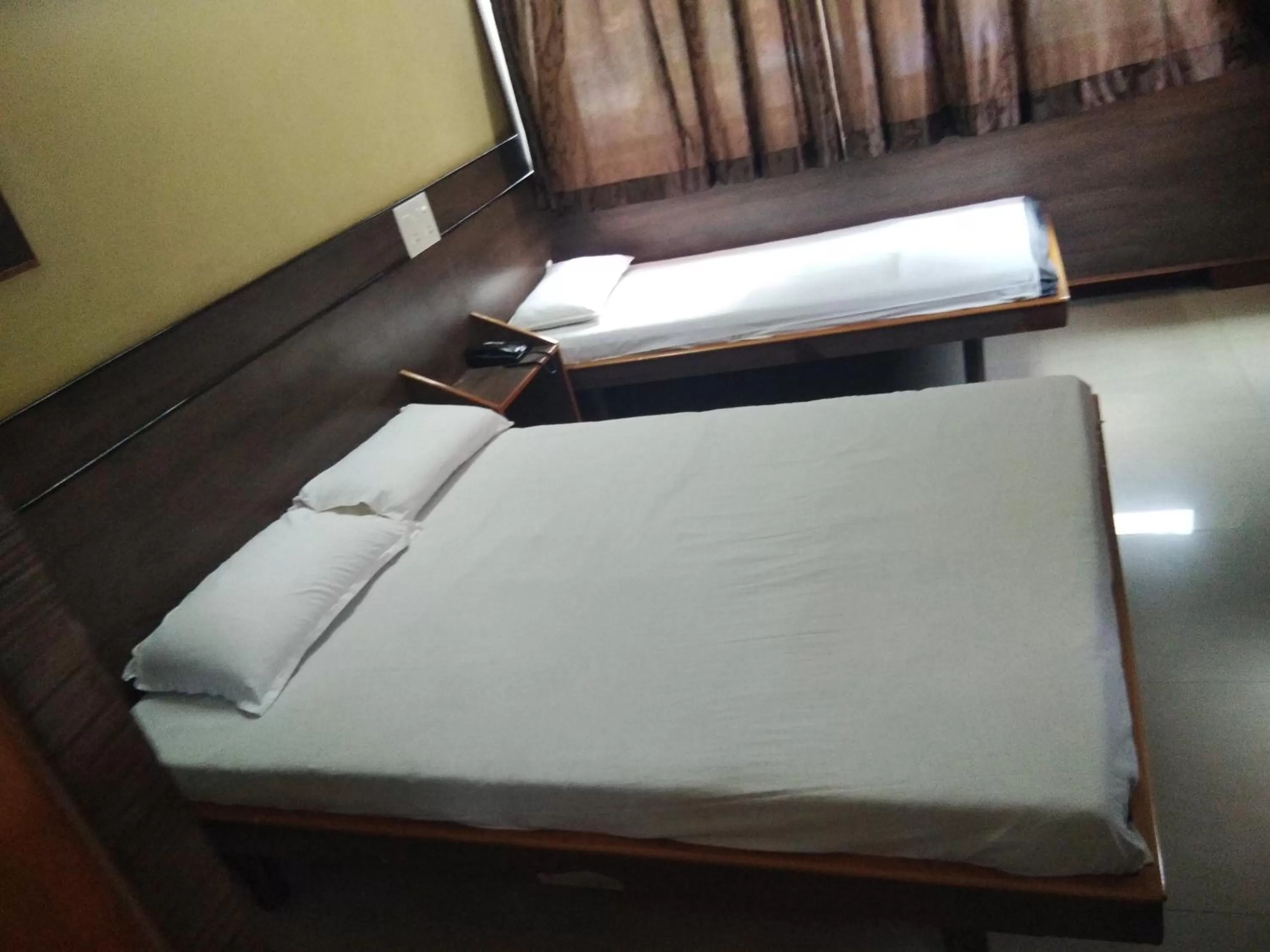 Bedroom, Bed in Sri Saraswathi Lodge
