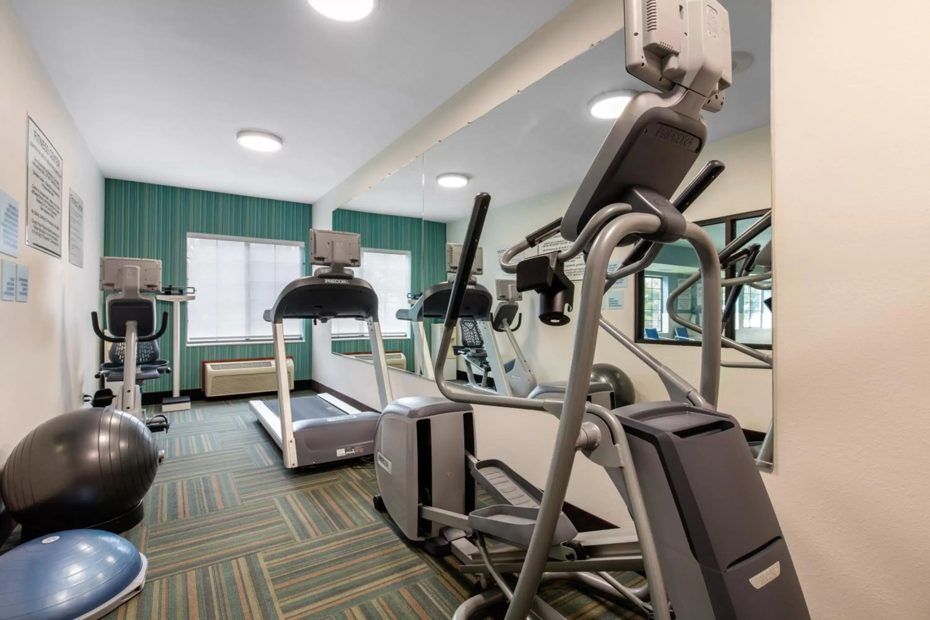 Spa and wellness centre/facilities, Fitness Center/Facilities in Holiday Inn Express Henderson, an IHG Hotel