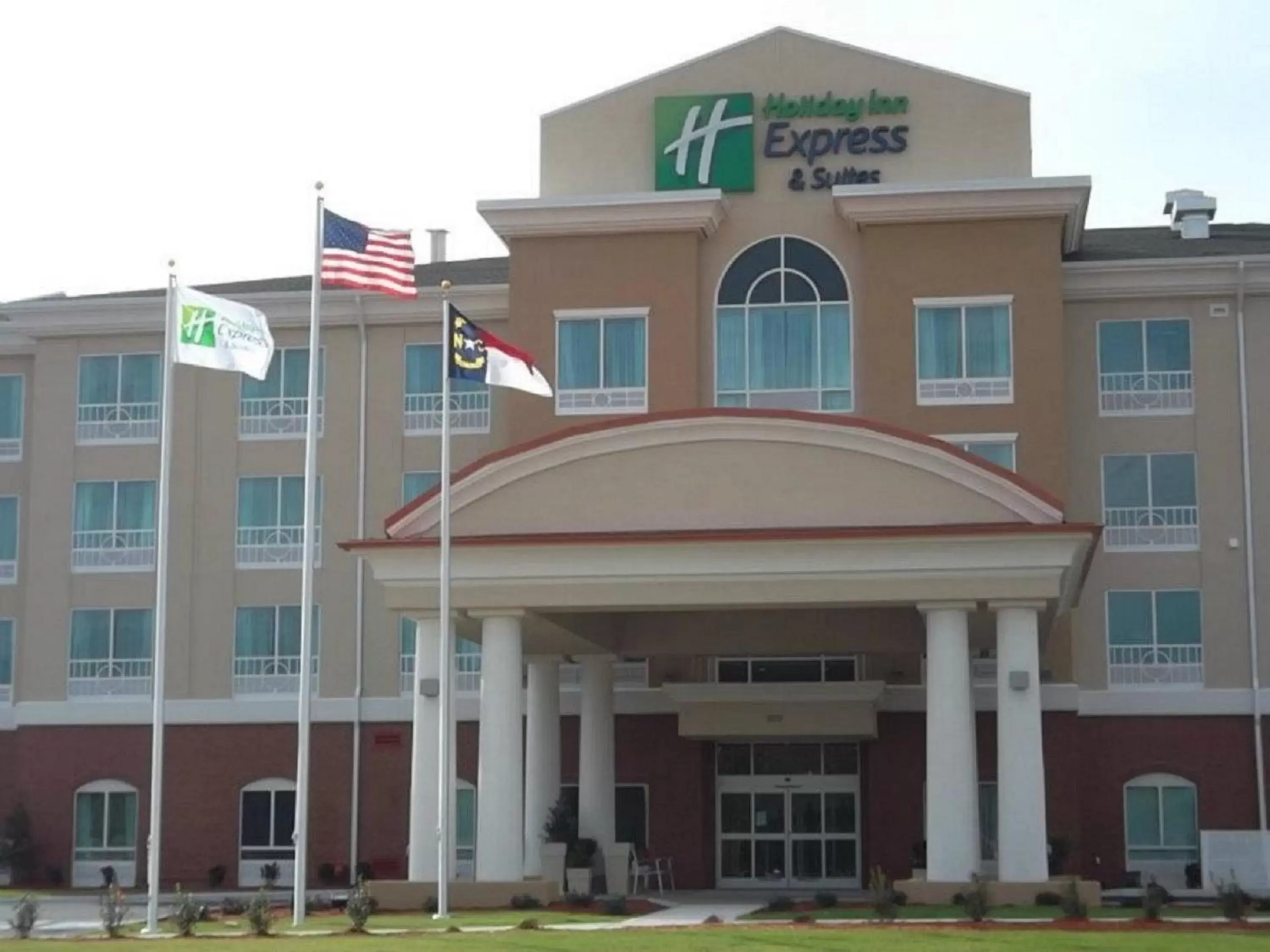 Property building in Holiday Inn Express & Suites - Smithfield/Selma, an IHG Hotel