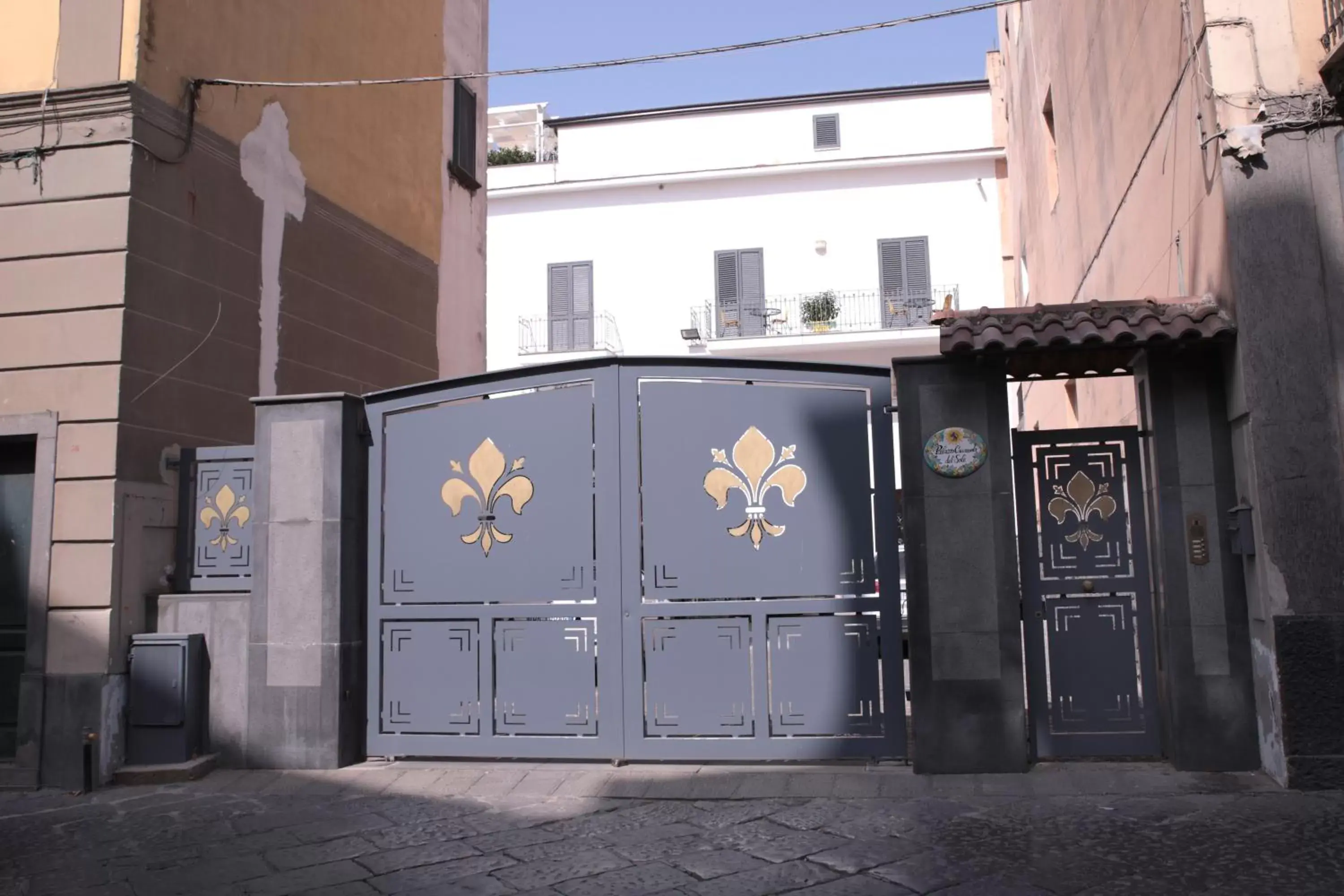 Property Building in Palazzo Caracciolo del Sole