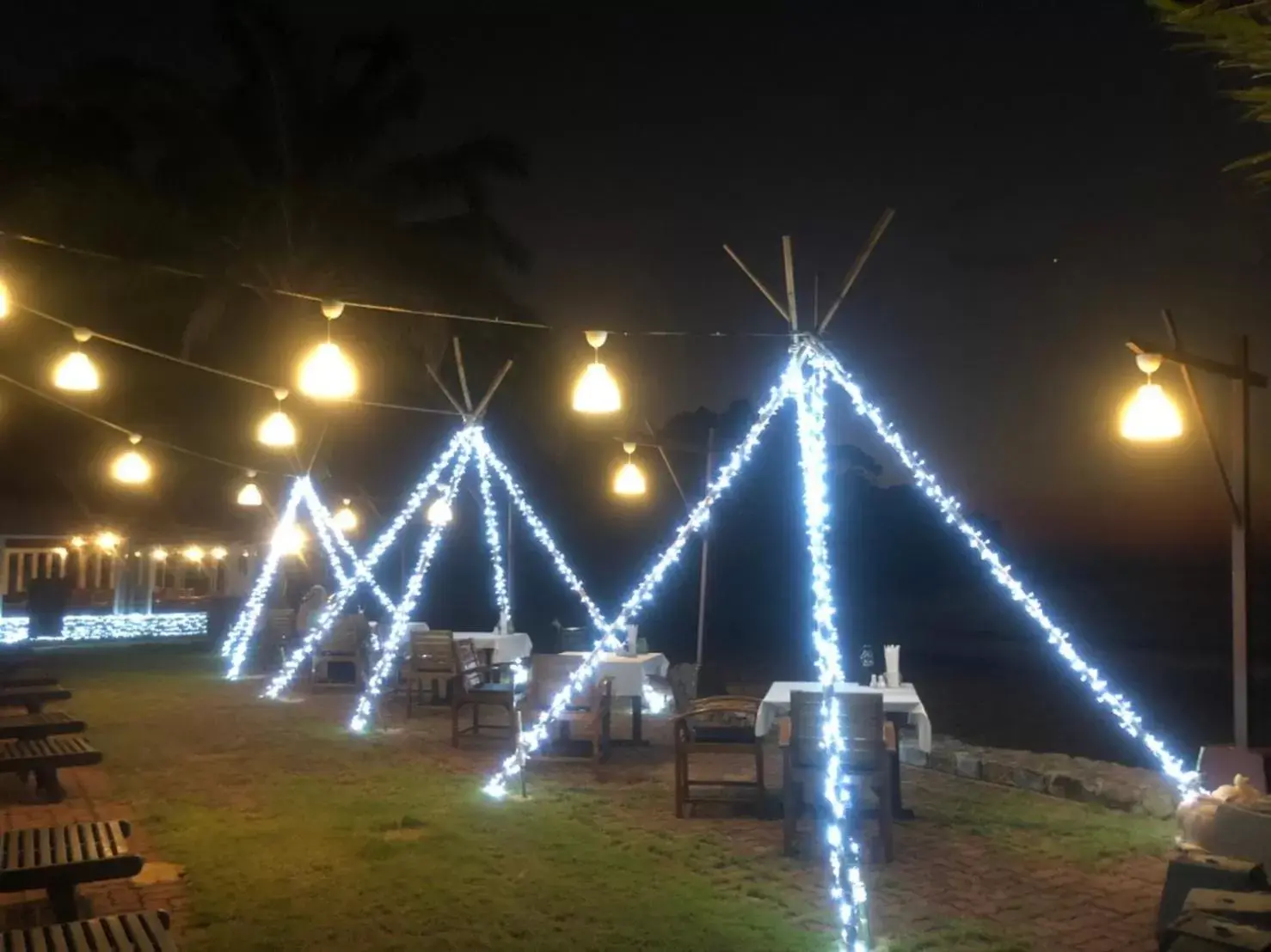 Restaurant/places to eat in Khaolak Palm Beach Resort Restaurant/places to eat in Khaolak Palm Beach Resort
