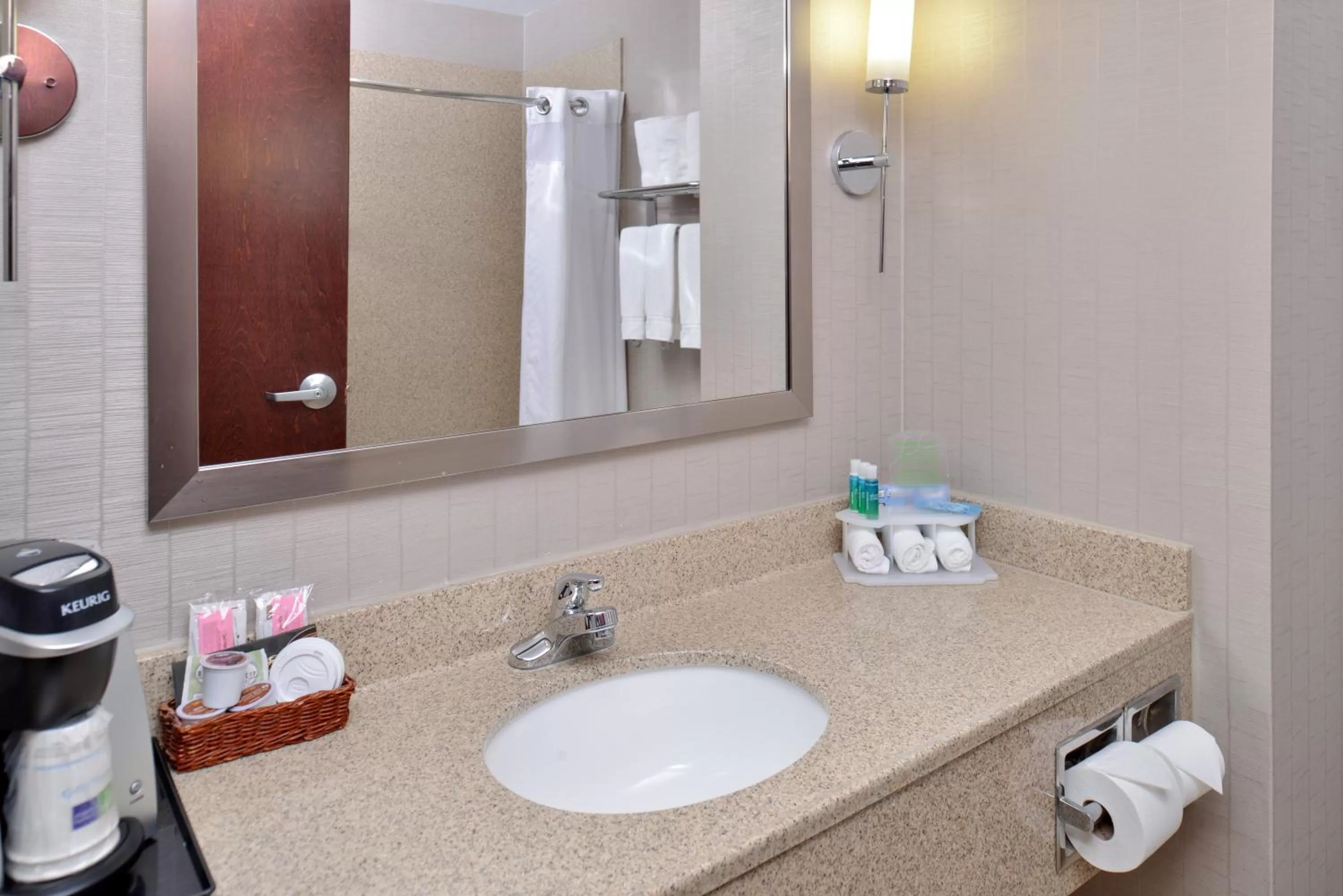 King Suite in Holiday Inn Express Hotel & Suites Lafayette, an IHG Hotel