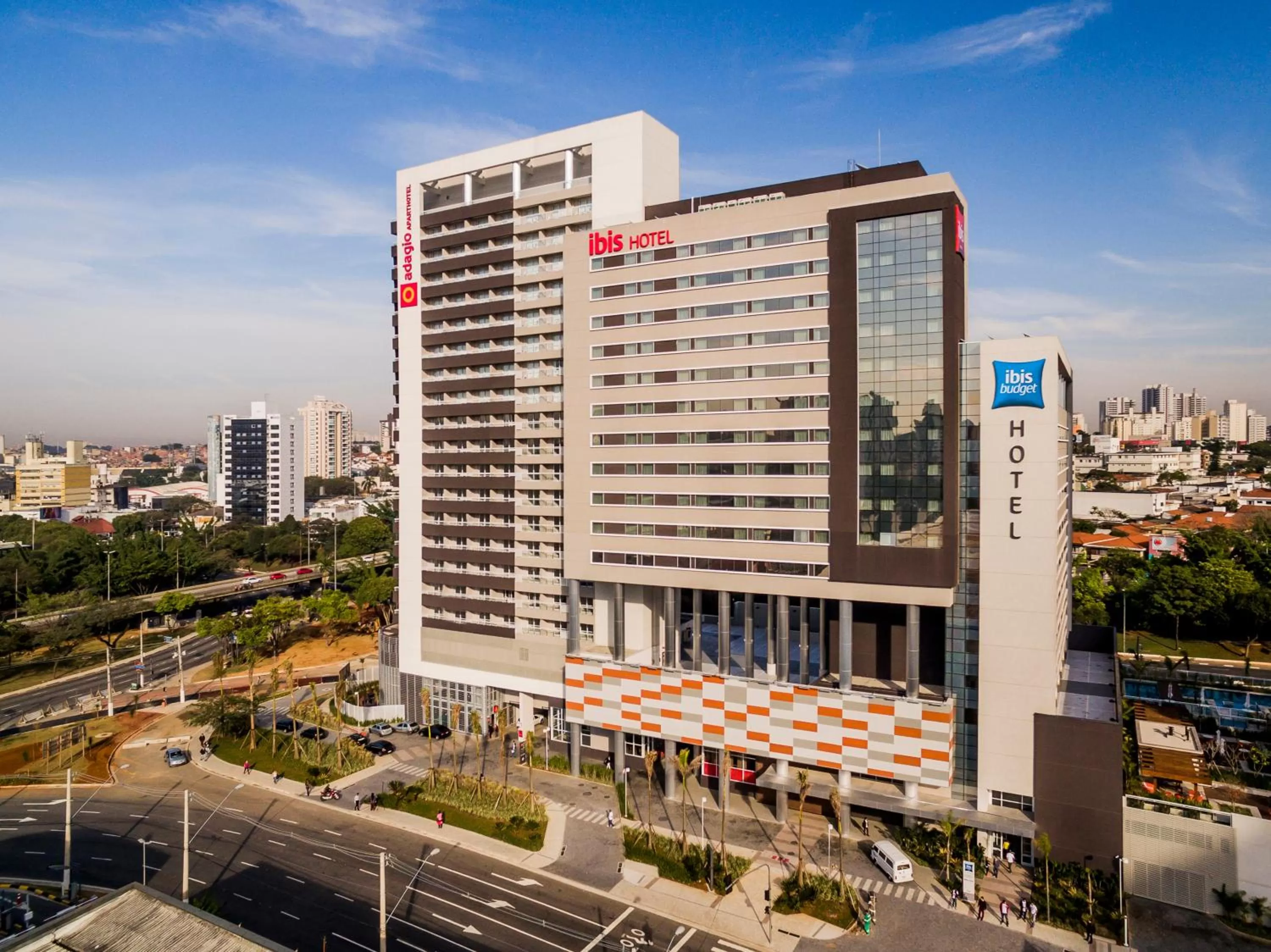 Facade/entrance in ibis Sao Bernardo do Campo