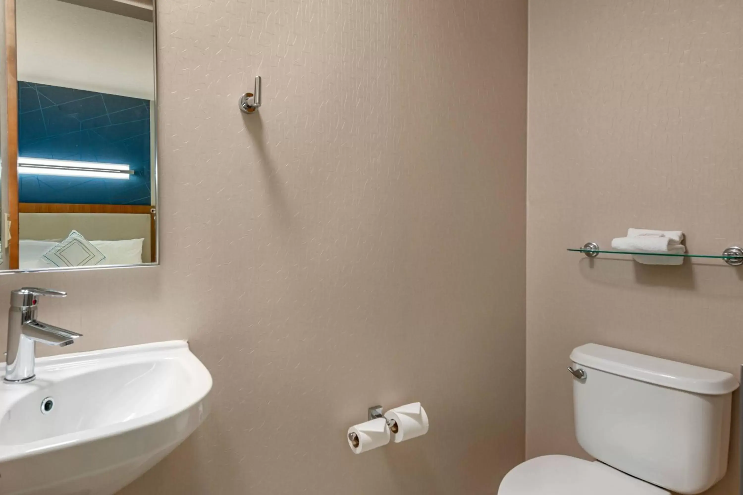 Bathroom in SpringHill Suites Vero Beach