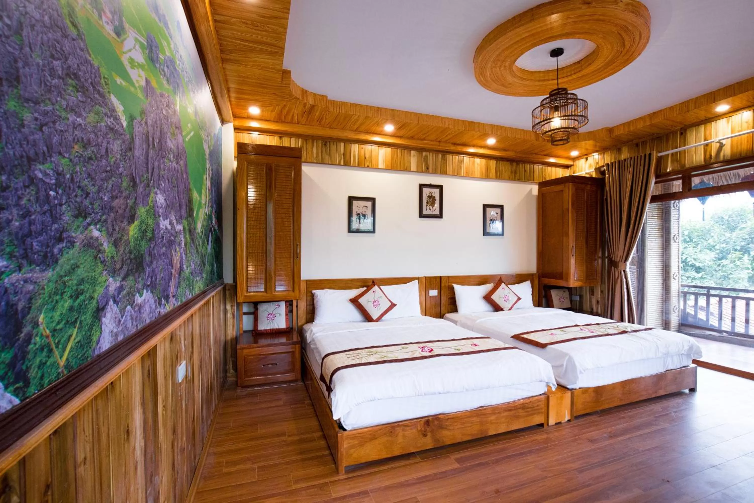 Bed in Mua Caves Ecolodge (Hang Mua)