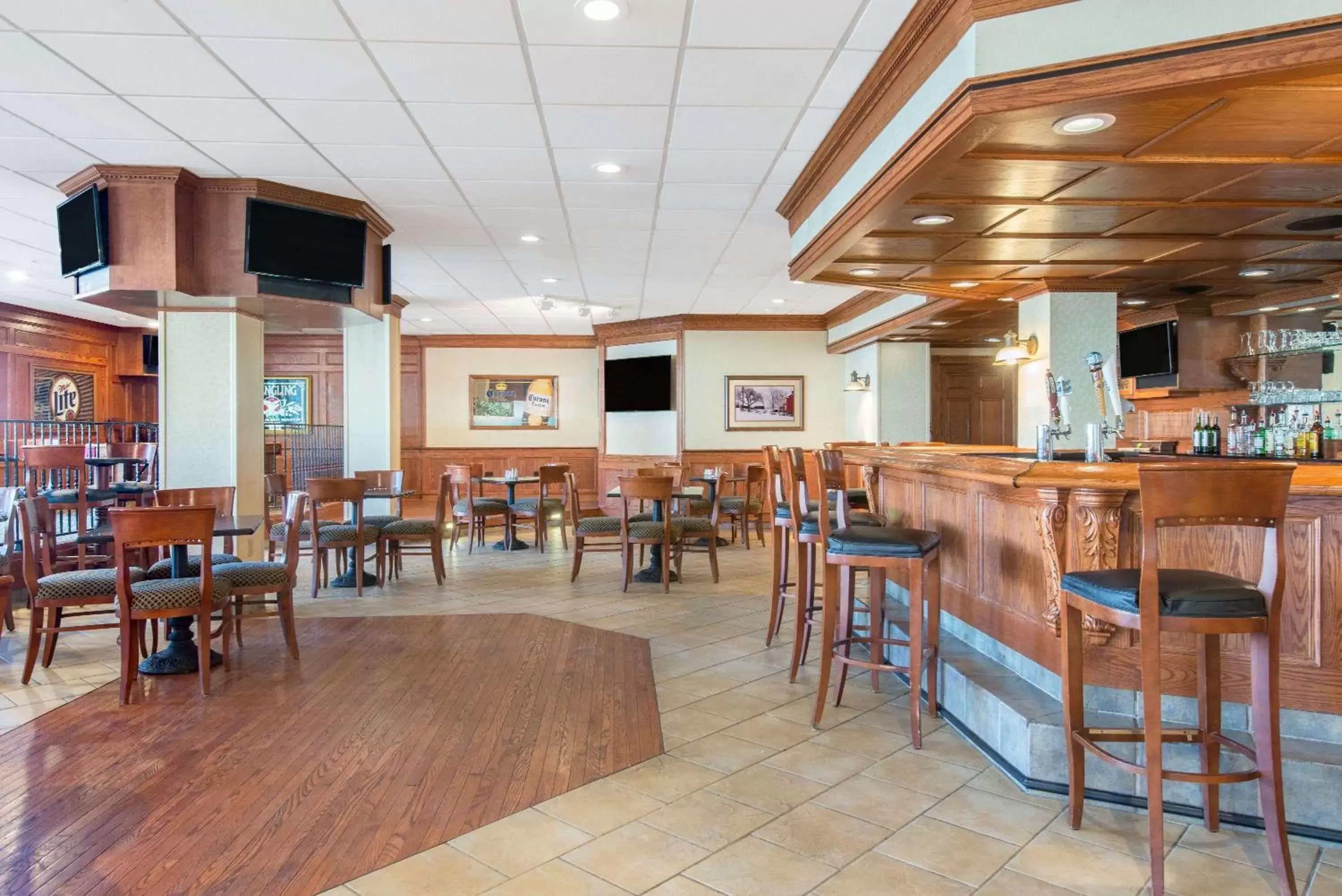 Breakfast in Ramada by Wyndham Cumberland Downtown Breakfast in Ramada by Wyndham Cumberland Downtown