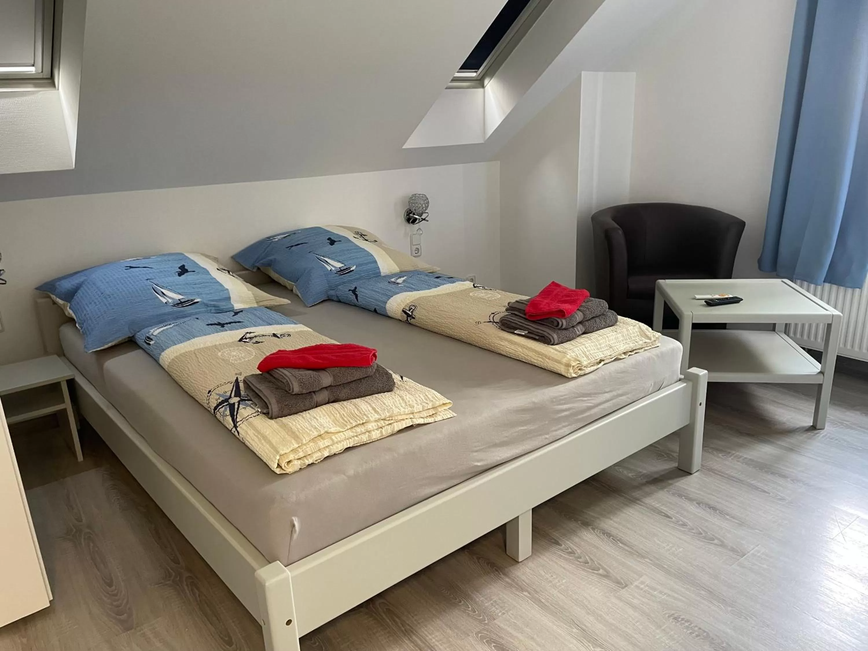 Bed in Pension Deichgraf