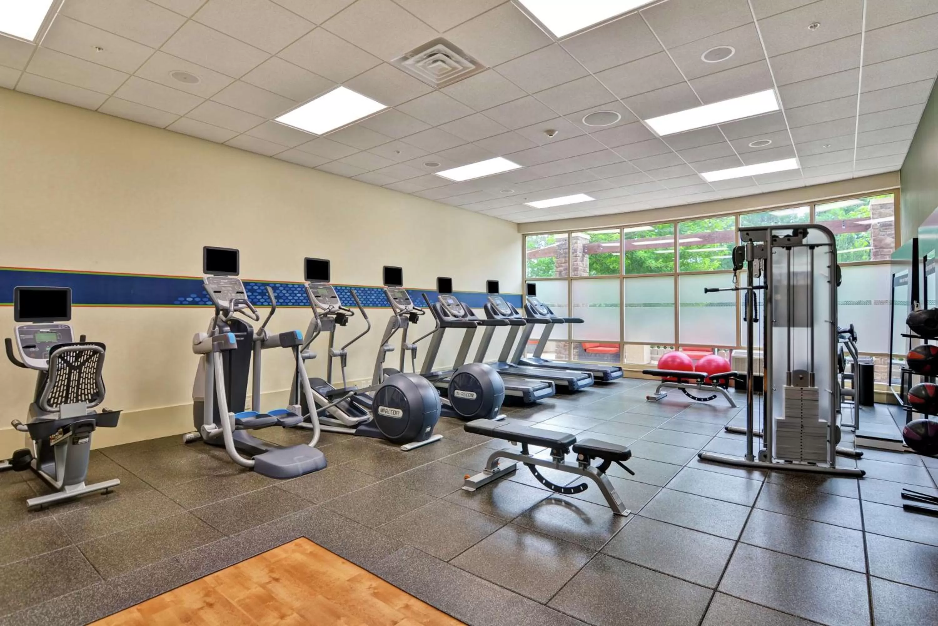 Fitness centre/facilities in Hampton Inn & Suites Crabtree