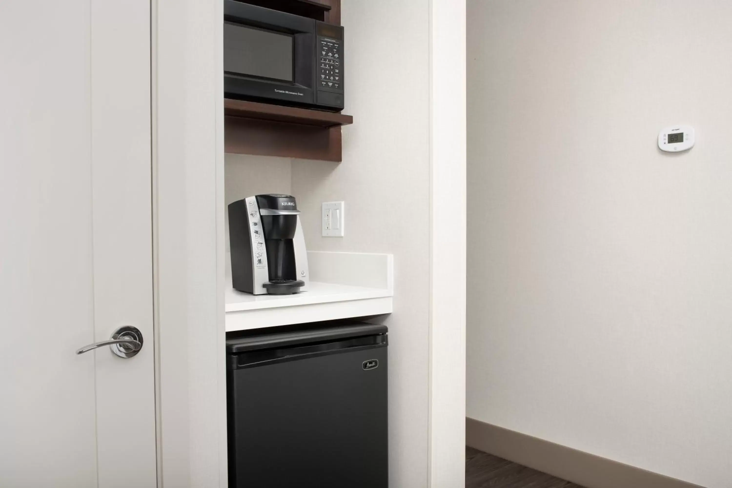 Queen Room with Two Queen Beds in Holiday Inn Express Puyallup, an IHG Hotel Queen Room with Two Queen Beds in Holiday Inn Express Puyallup, an IHG Hotel