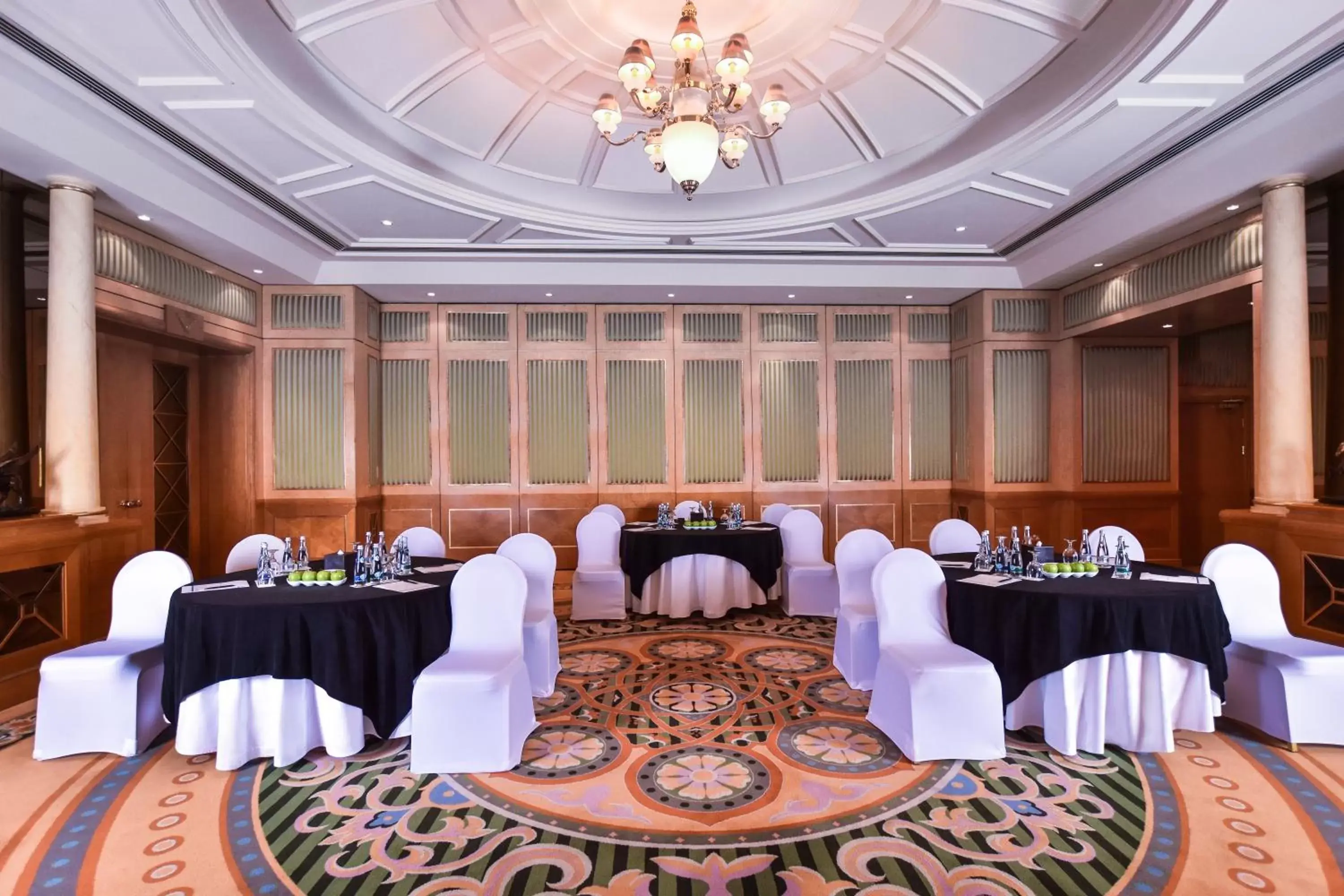Business facilities, Banquet Facilities in Al Ain Rotana