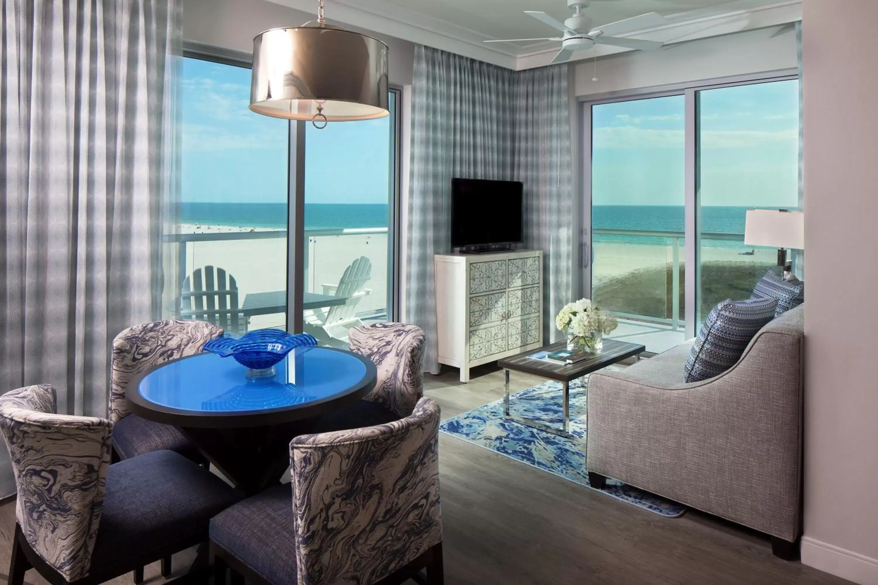 Living room, Seating Area in Treasure Island Beach Resort