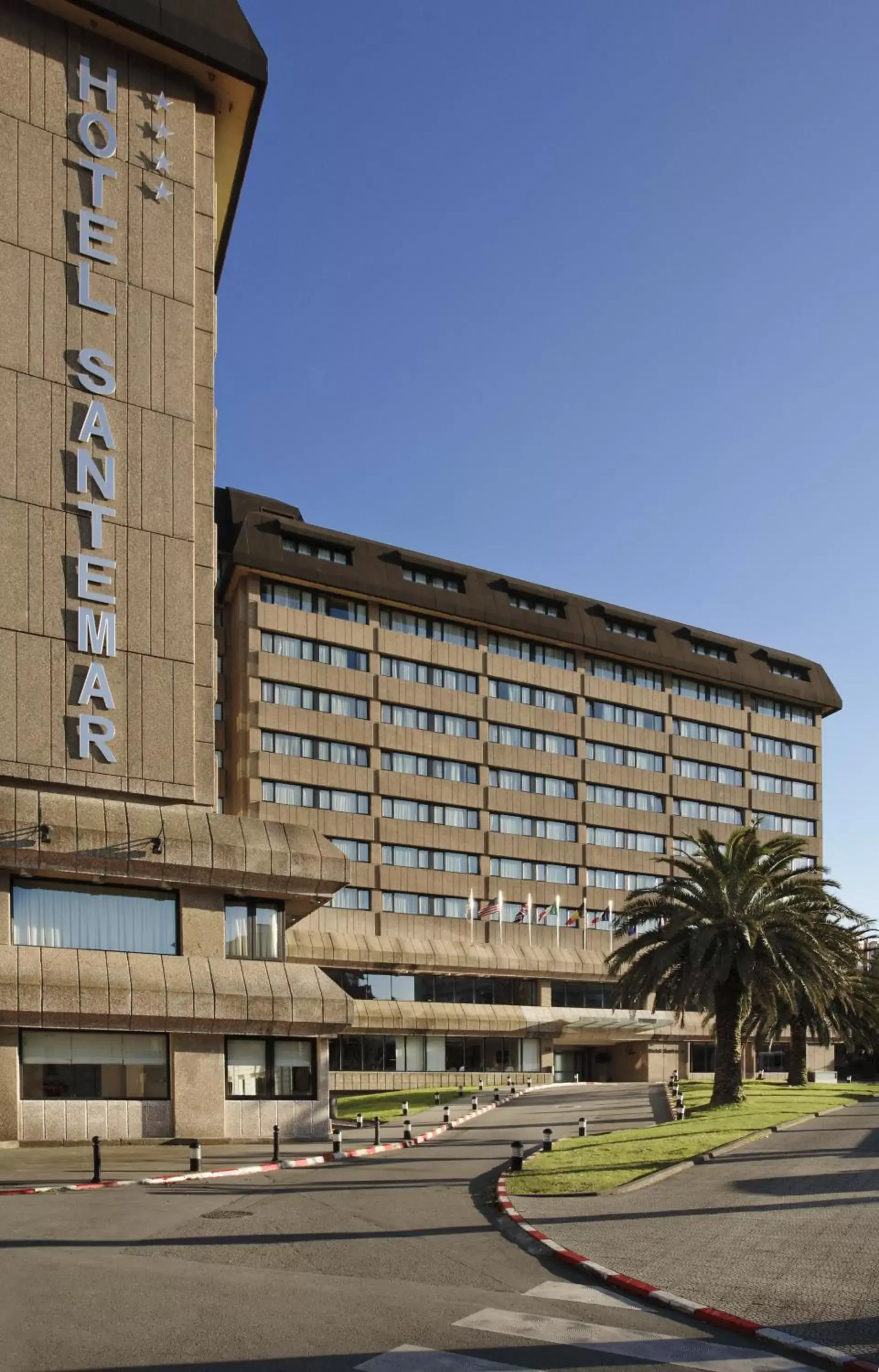 Facade/entrance in Santemar Facade/entrance in Santemar