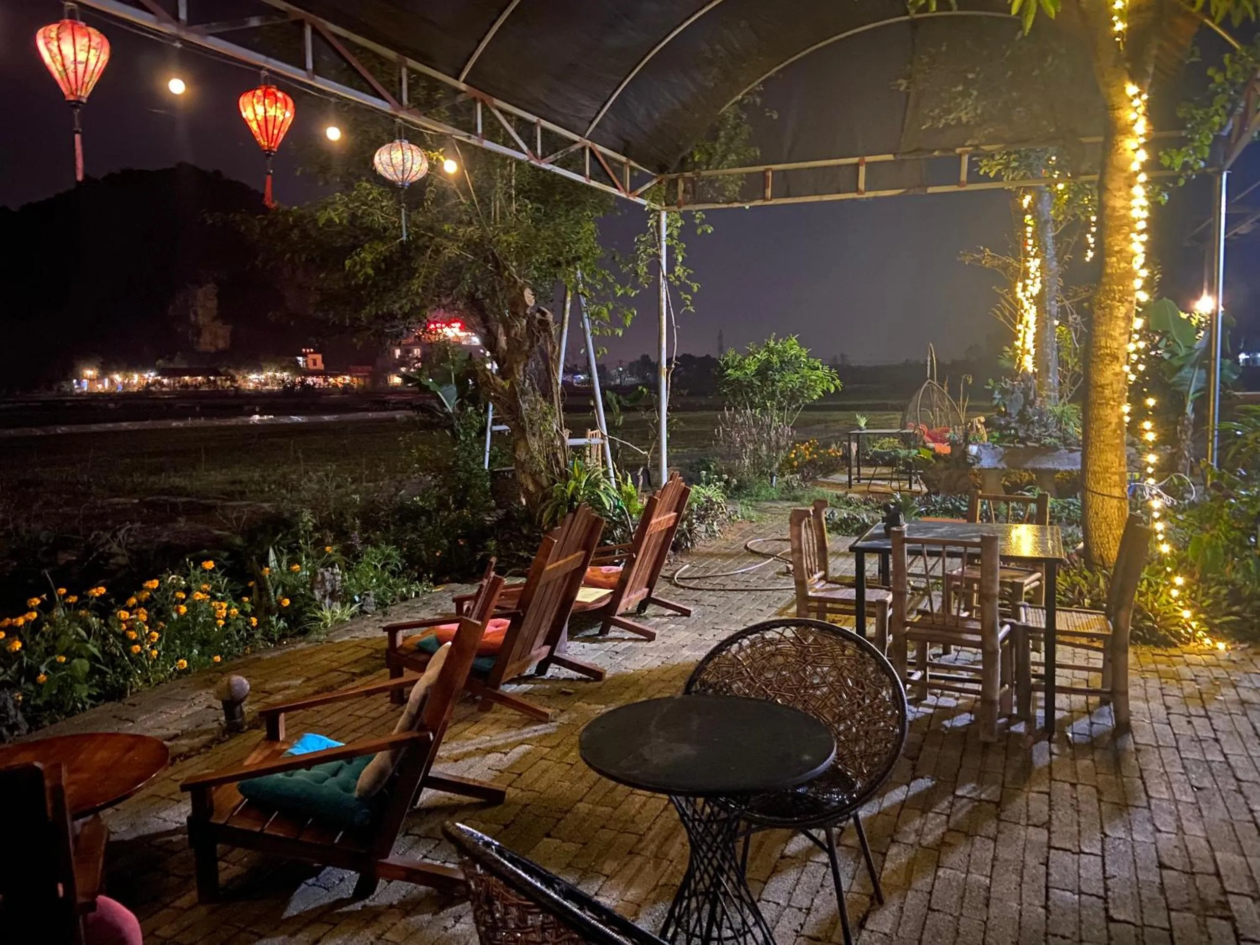 Restaurant/Places to Eat in Tam Coc Mountain View Homestay