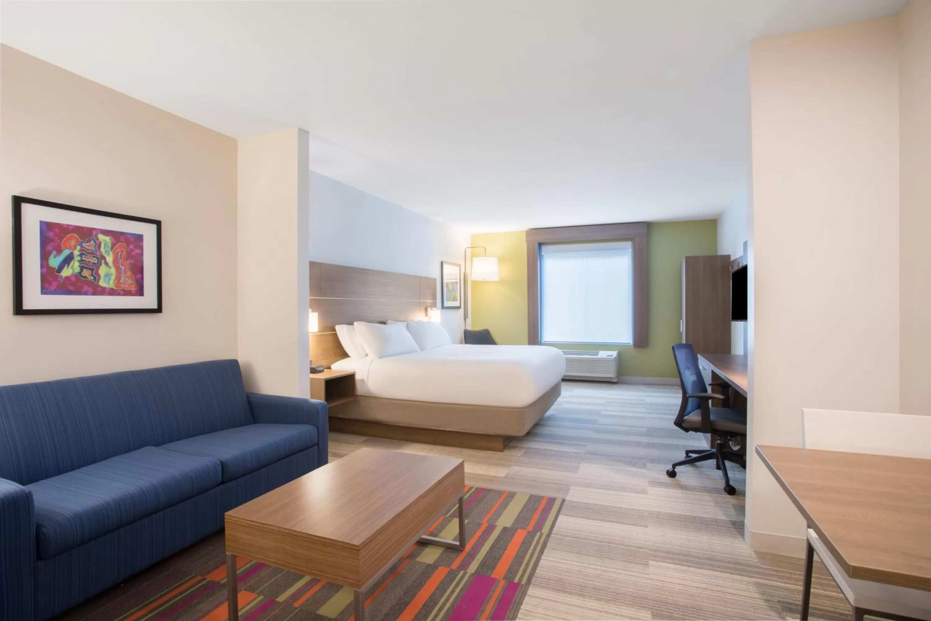 Photo of the whole room, Bed in Holiday Inn Express & Suites Owings Mills-Baltimore Area by IHG