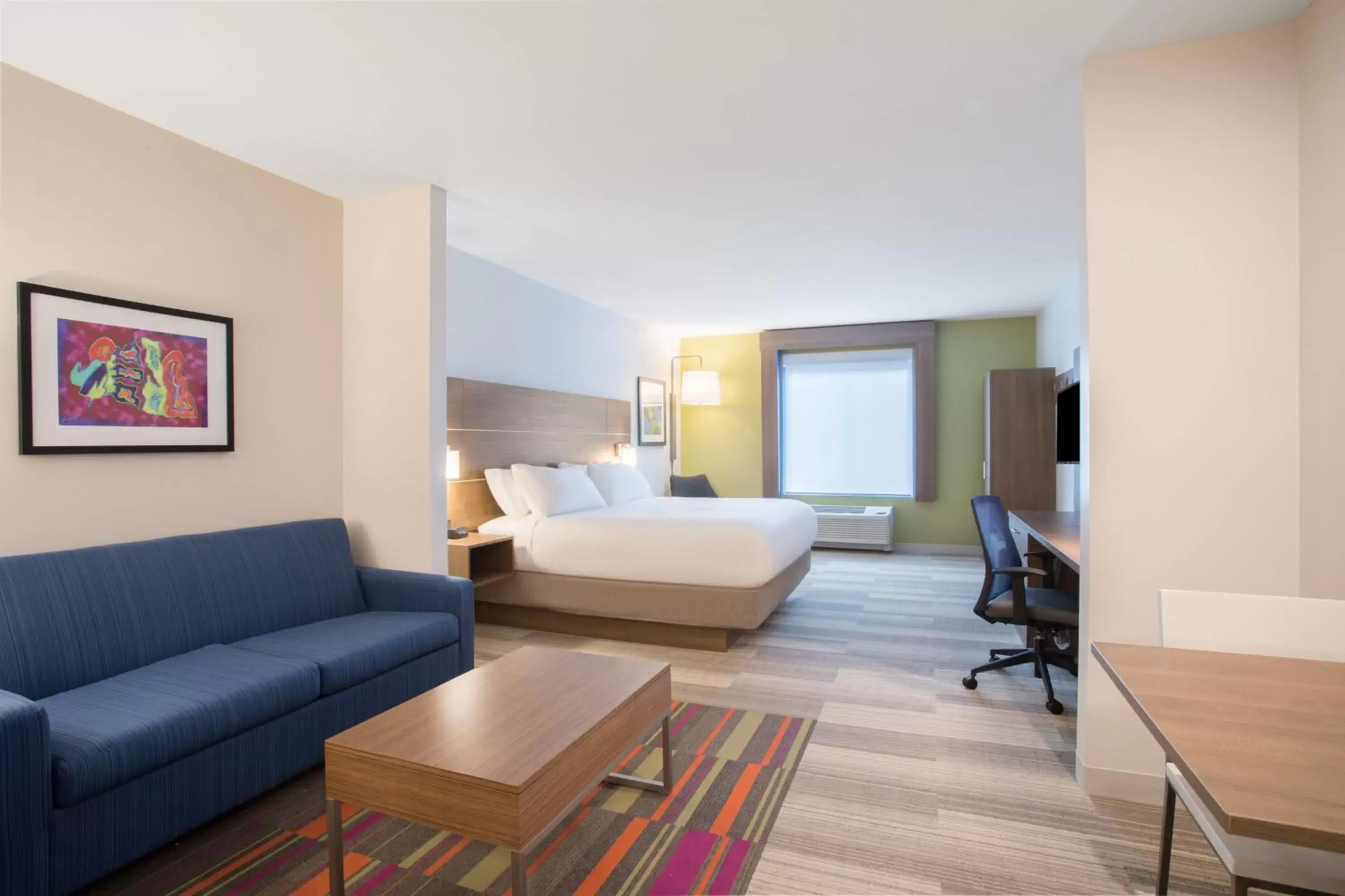 Bedroom in Holiday Inn Express & Suites Owings Mills-Baltimore Area, an IHG Hotel