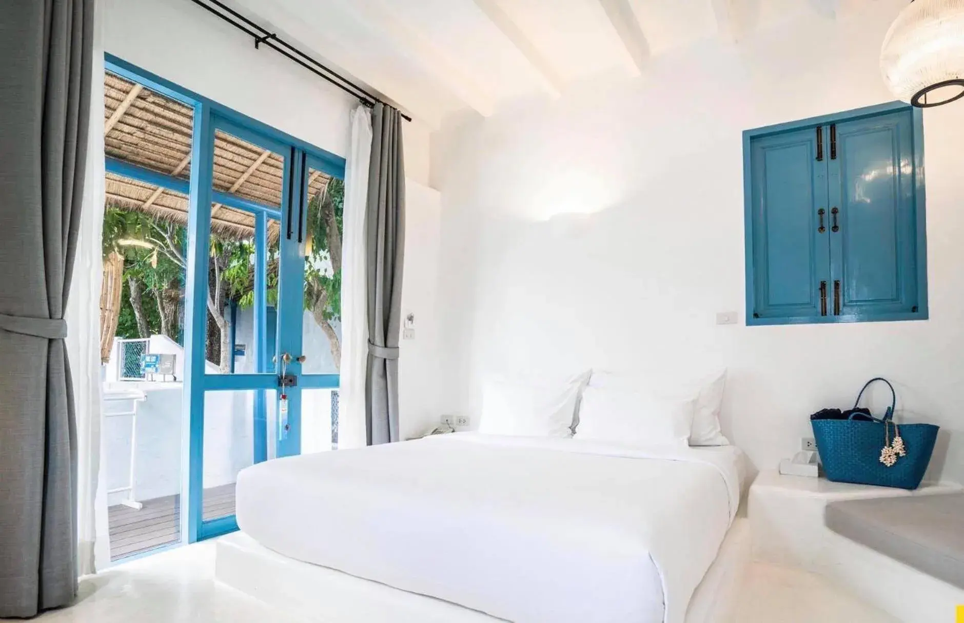 Deluxe Double Room with Terrace in Resort De Paskani